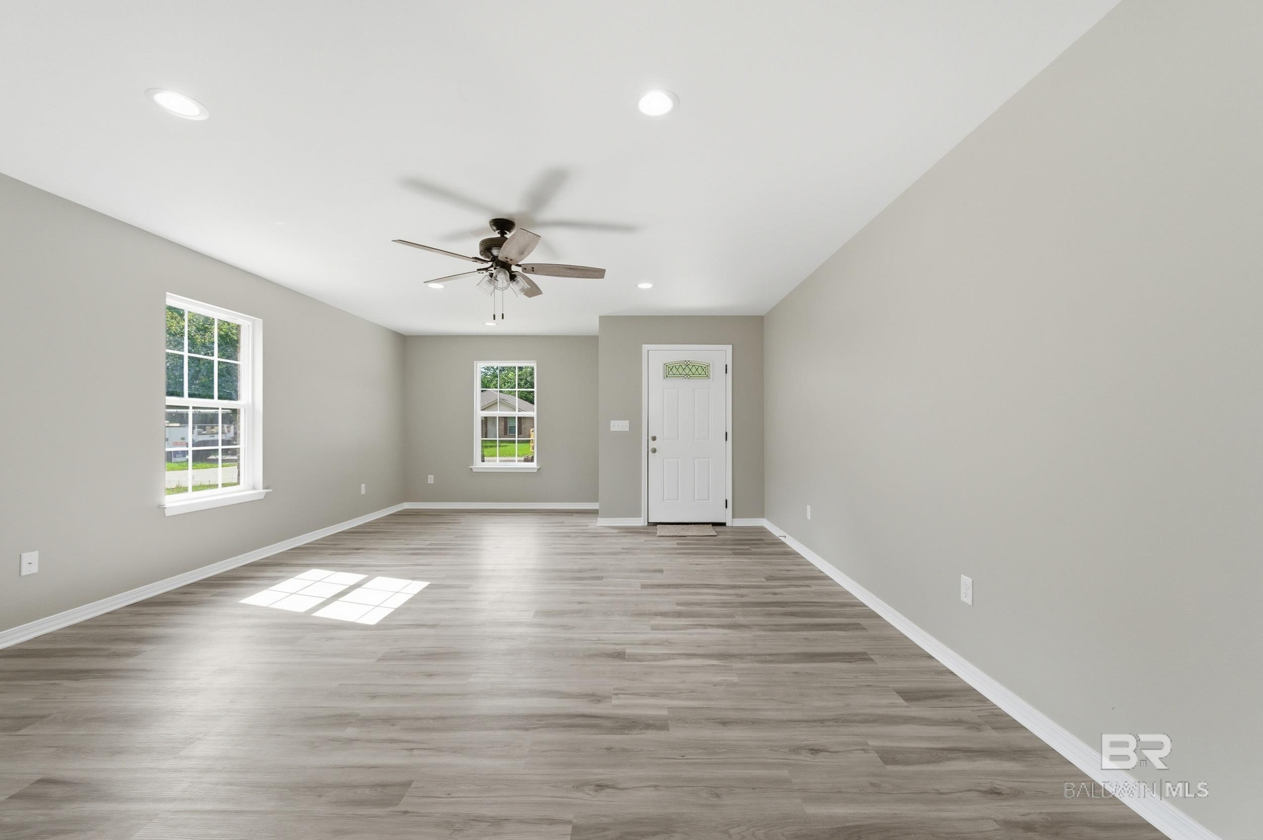 https://zimg.paragon.ice.com/ParagonImages/Property/PG/BCAR/397775/8/0/0/0f8b28afc639b5004aab9ee4b848021b/7/7be30591f943df51d7da0621ac60b80e/397775-7cf045f0-b561-4035-ab1c-69b34e3e7a6a.JPG