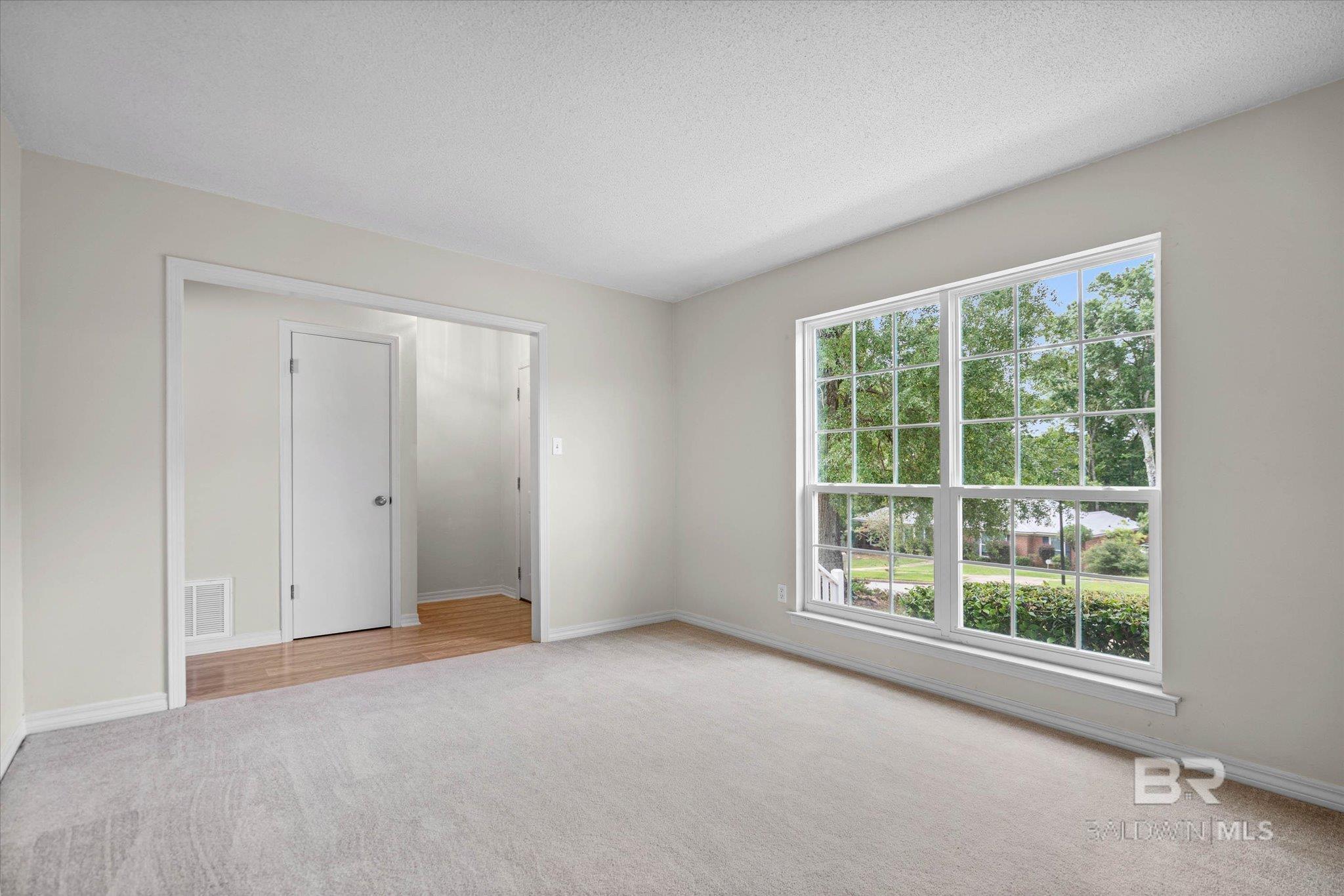 https://zimg.paragon.ice.com/ParagonImages/Property/PG/BCAR/397776/1/0/0/83e44ff791c797179c8409cc9917d99f/7/b2a0eadb25c62014701097110fb823e1/397776-46ea3f89-936b-43f9-831b-c7531abe36d8.JPG