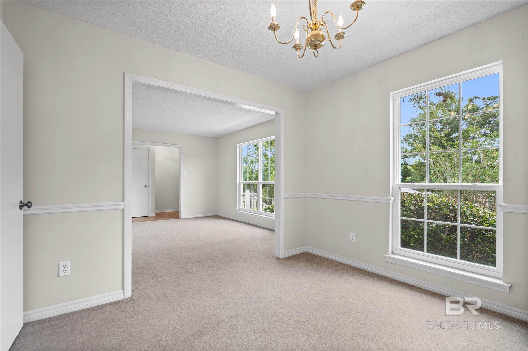 https://zimg.paragon.ice.com/ParagonImages/Property/PG/BCAR/397776/4/0/0/2873e1caa3f98c6095496e42c7c1fde3/7/b2a0eadb25c62014701097110fb823e1/397776-20c8b31a-a778-46da-af52-f818c1cc0ed8.JPG
