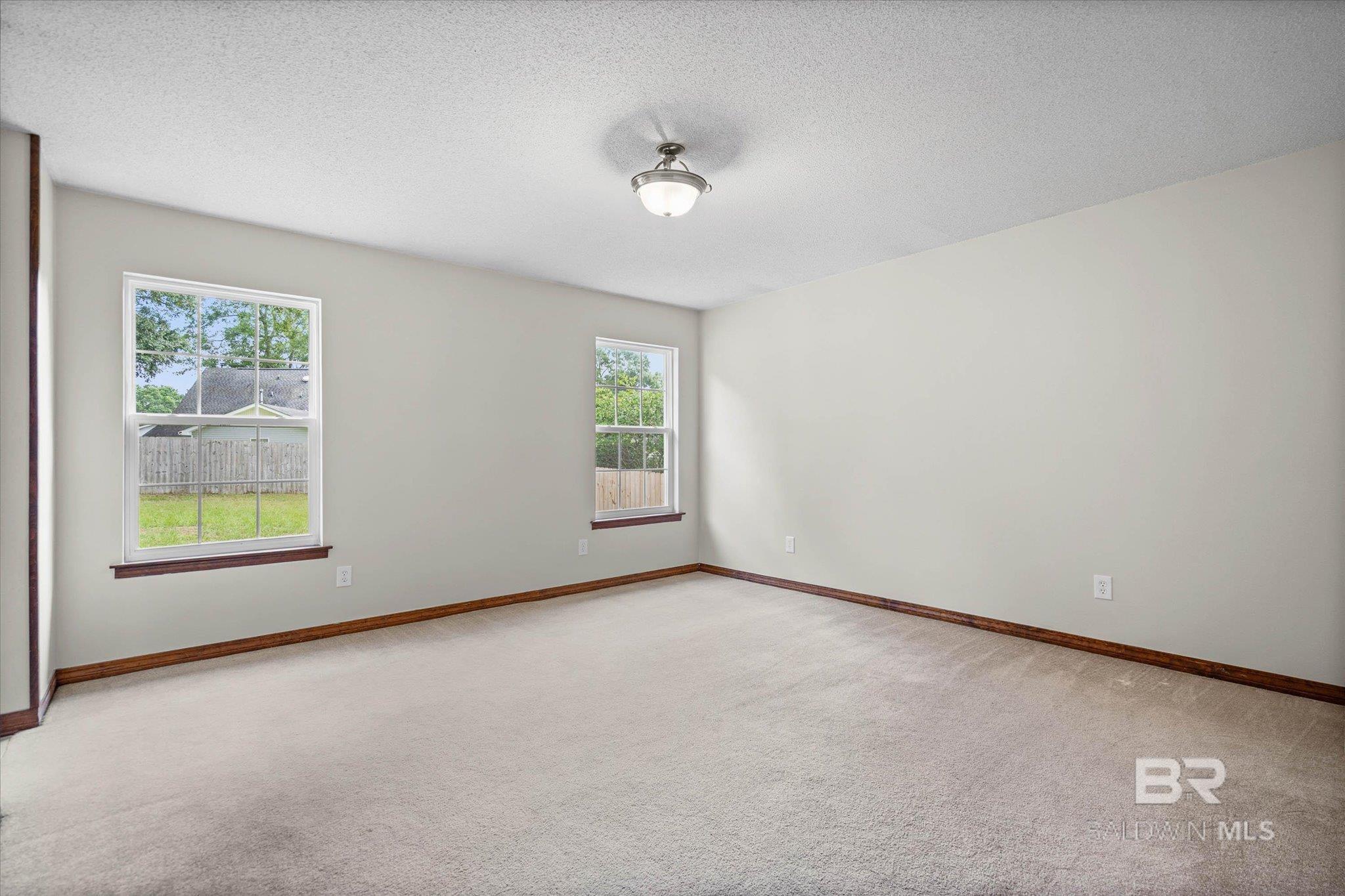 https://zimg.paragon.ice.com/ParagonImages/Property/PG/BCAR/397776/9/0/0/80ea8f078a907f841e2967cdb05f6287/7/b2a0eadb25c62014701097110fb823e1/397776-81fa7f01-5ad2-40f7-ba0f-74012529a248.JPG