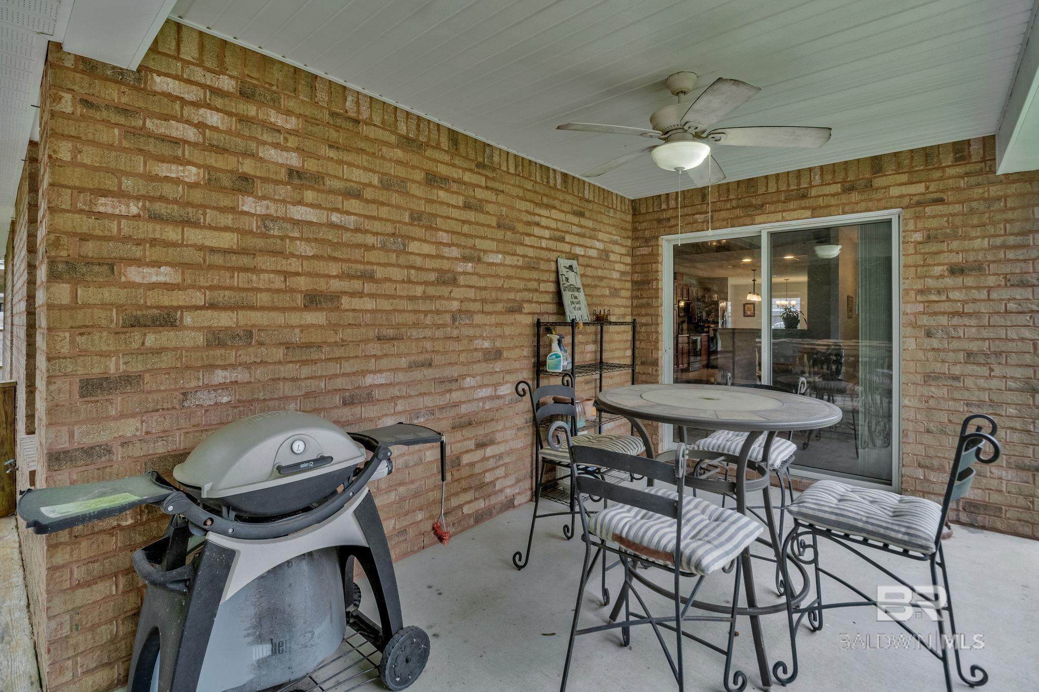 https://zimg.paragon.ice.com/ParagonImages/Property/PG/BCAR/397809/27/0/0/386c998f8a183a78c7a14a190bc4ab39/7/e617cac0b95ad1b07ac4bdded5efdaa2/397809-7b998989-fb99-4fb3-bbb5-a79c93600f0f.JPG