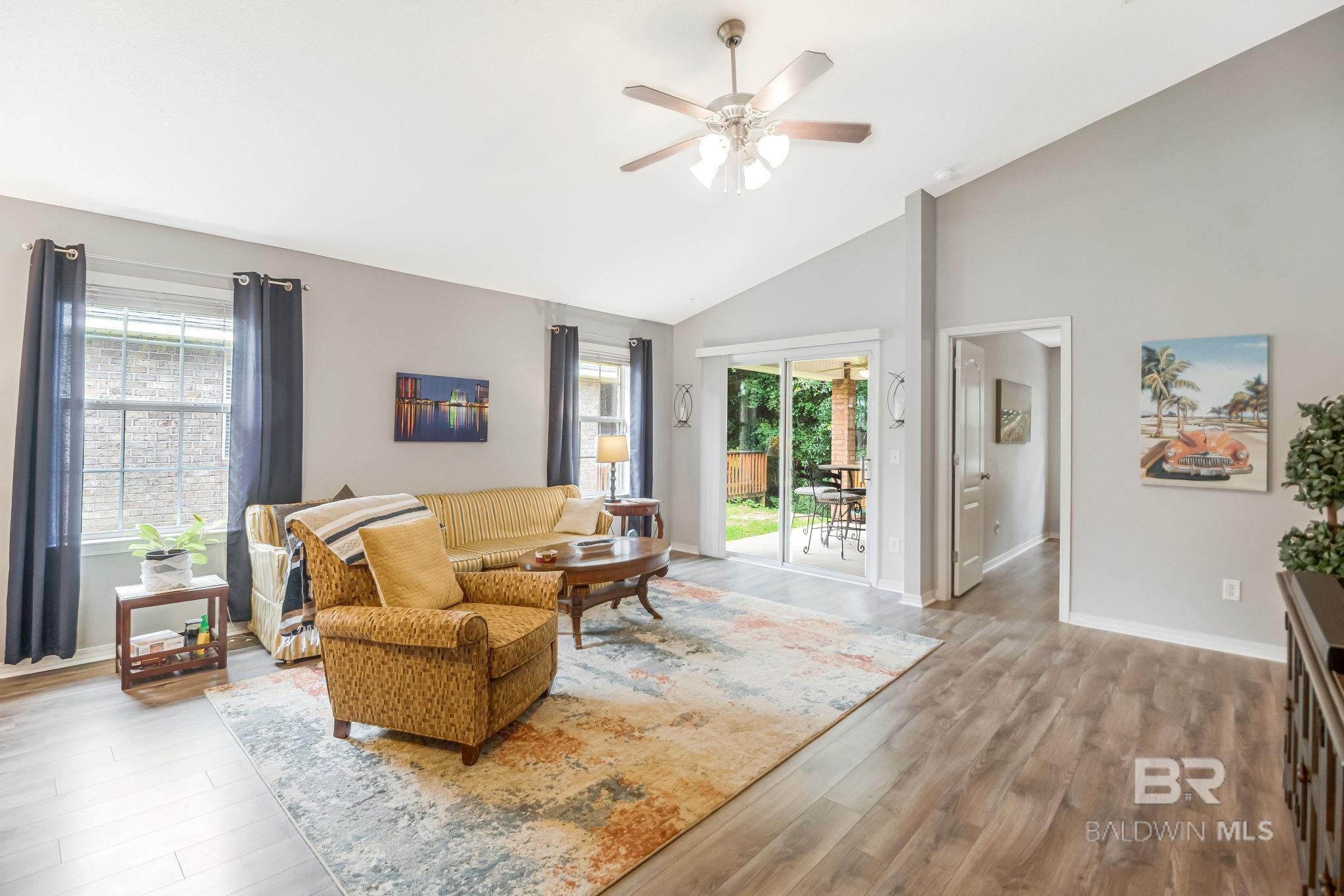 https://zimg.paragon.ice.com/ParagonImages/Property/PG/BCAR/397809/5/0/0/e2802ffc4d5128013568a5ed9888a0b5/7/e617cac0b95ad1b07ac4bdded5efdaa2/397809-65eca0f7-53e3-4fa4-97bb-37d7c511d7b3.JPG