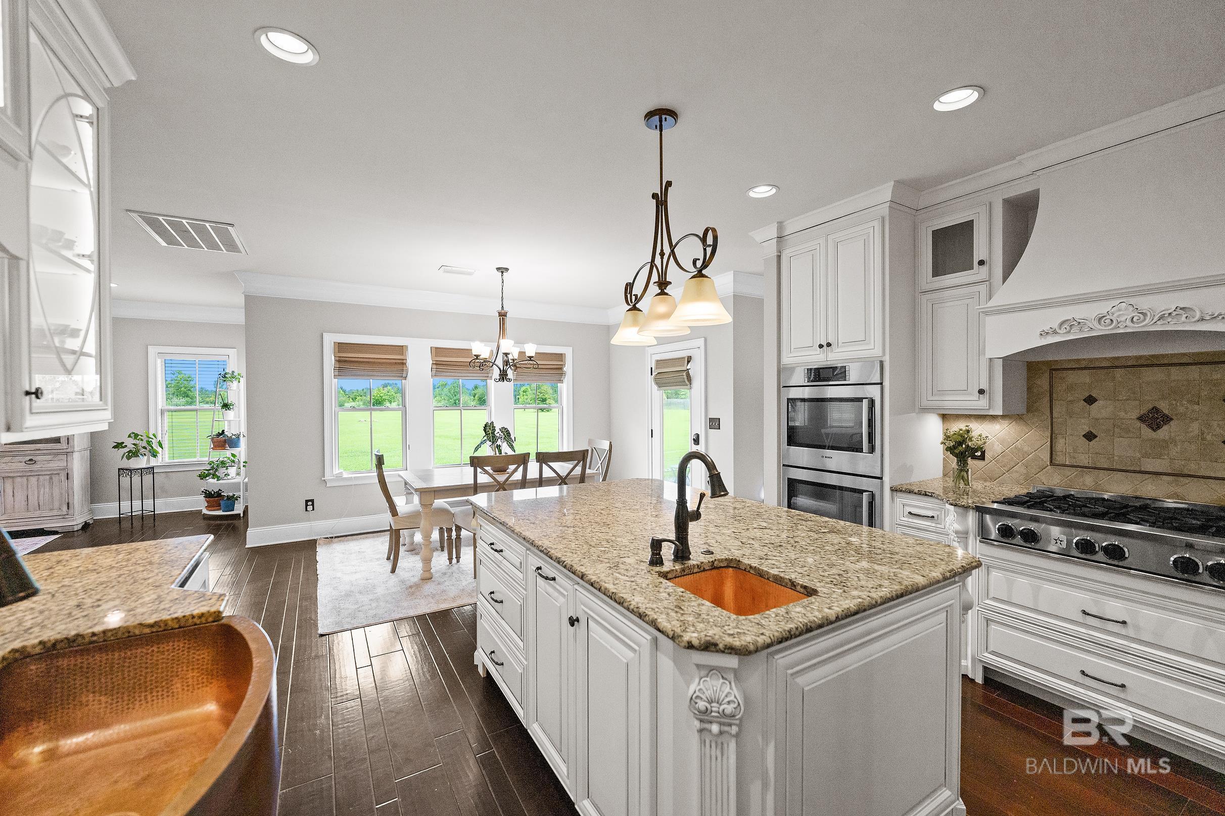 https://zimg.paragon.ice.com/ParagonImages/Property/PG/BCAR/397812/19/0/0/22e3f85dfb8447c177365ea880dc0001/7/d6730f81815dad6e987beb9229178284/397812-fe43be9d-b2ab-4aa5-9ada-50d224b98735.JPG