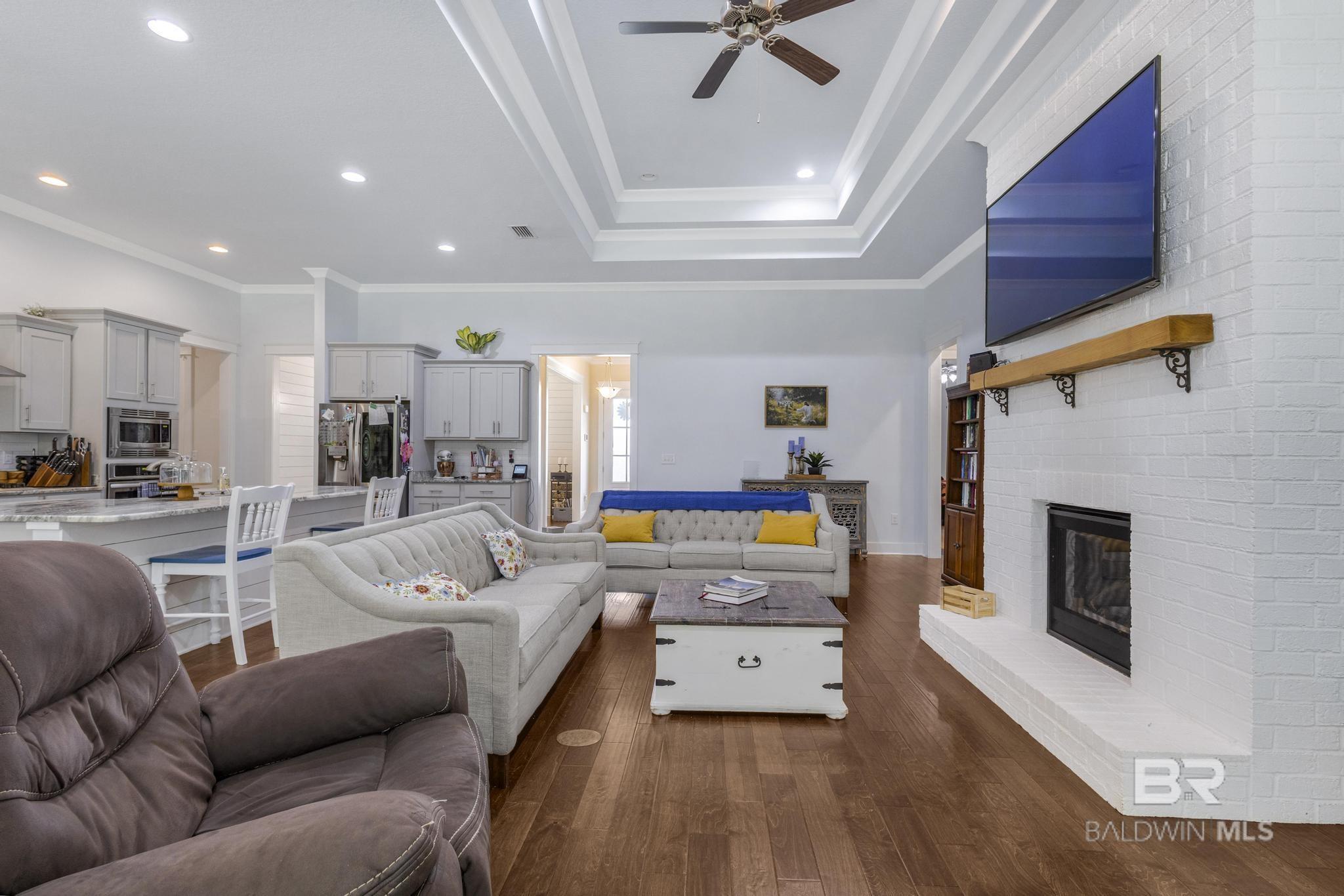https://zimg.paragon.ice.com/ParagonImages/Property/PG/BCAR/397821/14/0/0/21d7931811246a8ac07a6d67cc89c6e8/7/c01bb78ca64f6e2f46982dd409a3862d/397821-f4b9f115-587d-4e38-b3f2-8bb06db431d4.JPG