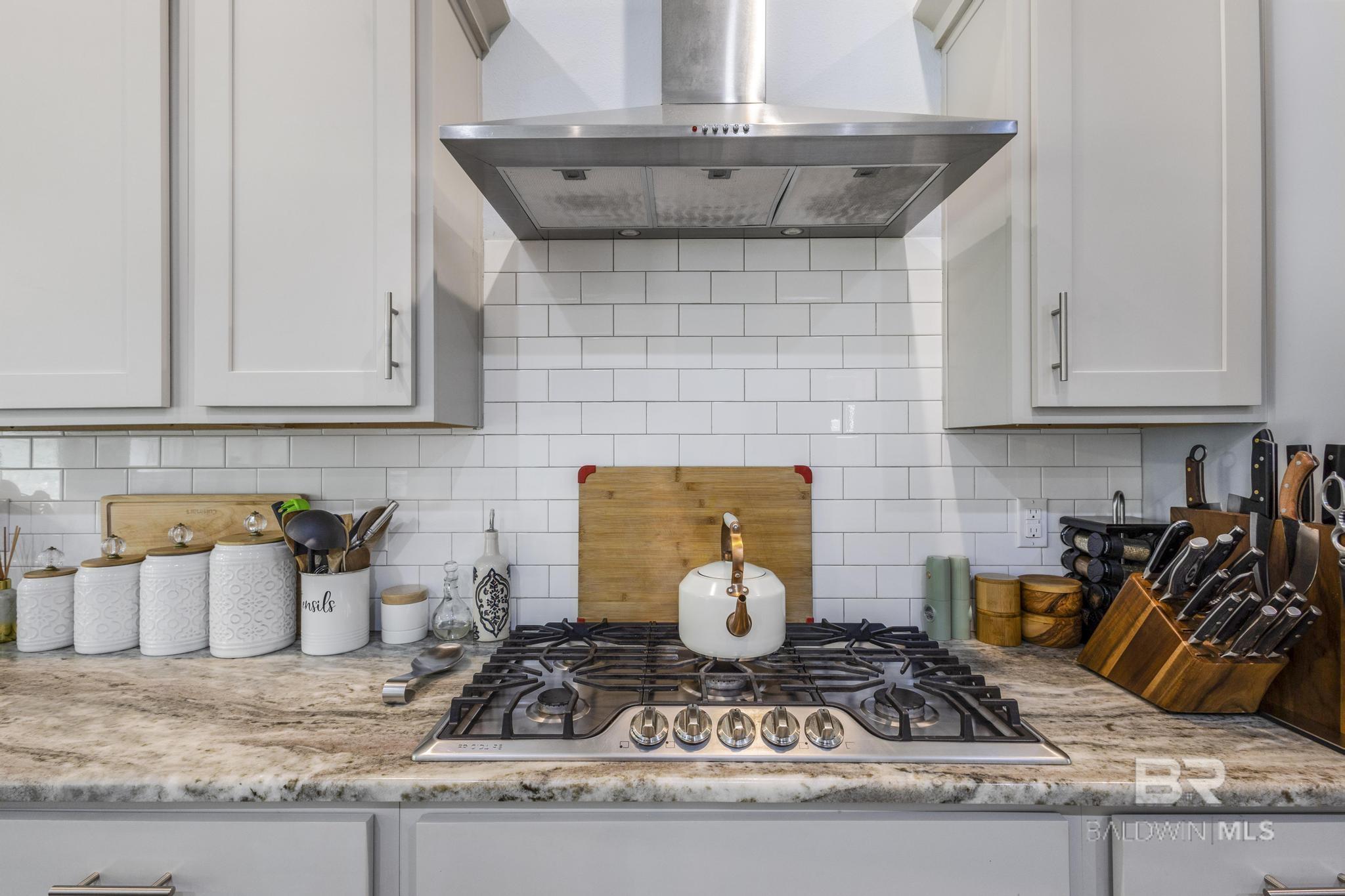 https://zimg.paragon.ice.com/ParagonImages/Property/PG/BCAR/397821/19/0/0/86d4085a1be6bd46c050d5e98a08145b/7/c01bb78ca64f6e2f46982dd409a3862d/397821-08933034-3e1e-47ea-af86-b82a7dcf2a3a.JPG