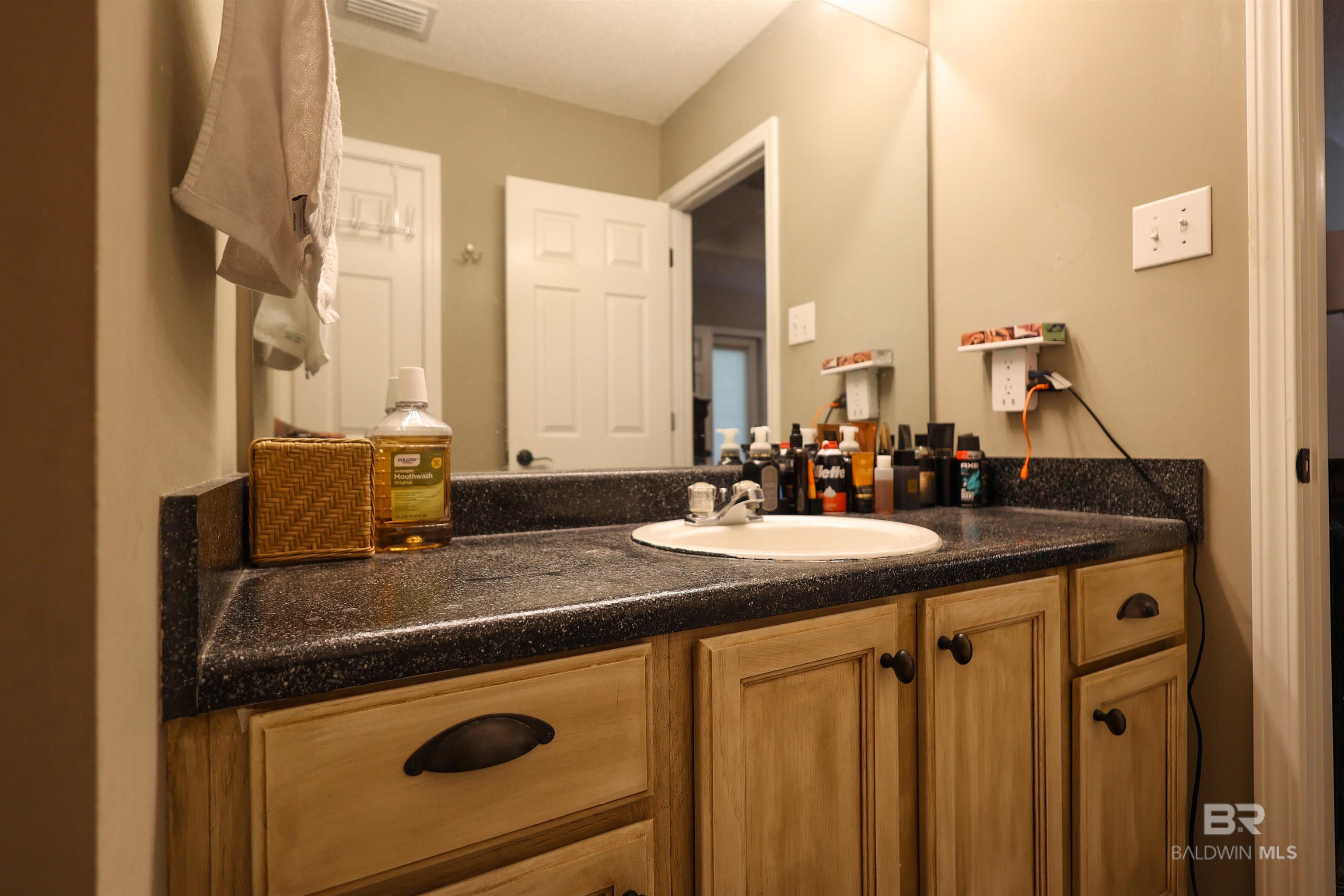 397857 | Photo 22