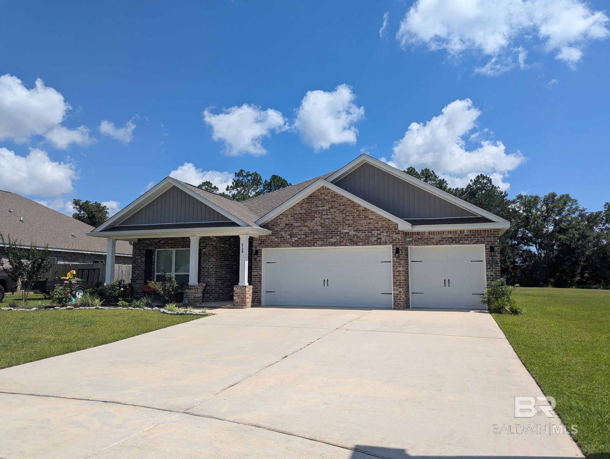 https://zimg.paragon.ice.com/ParagonImages/Property/PG/BCAR/397875/1/0/0/909181e0321605003386c01d90a3ffbe/7/5b6ed5b6e3c30760593dfb98a9fa6aa1/397875-b5e1359a-2984-46fd-a03e-161fd7253c24.JPG