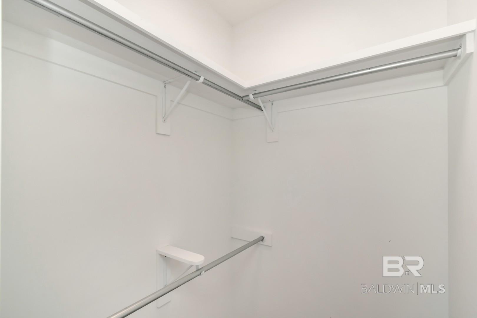 397879 | Photo 23