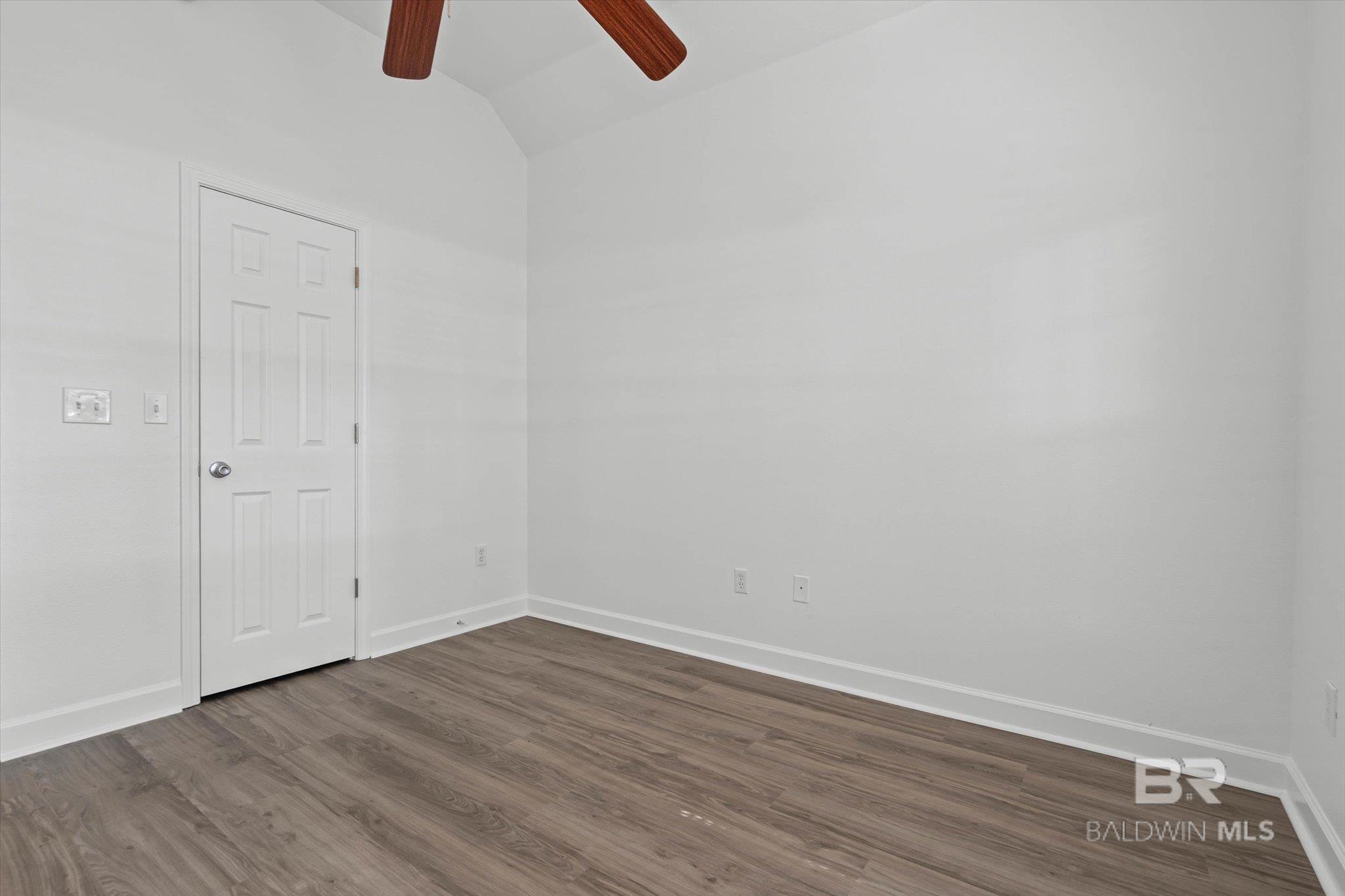 397890 | Photo 20
