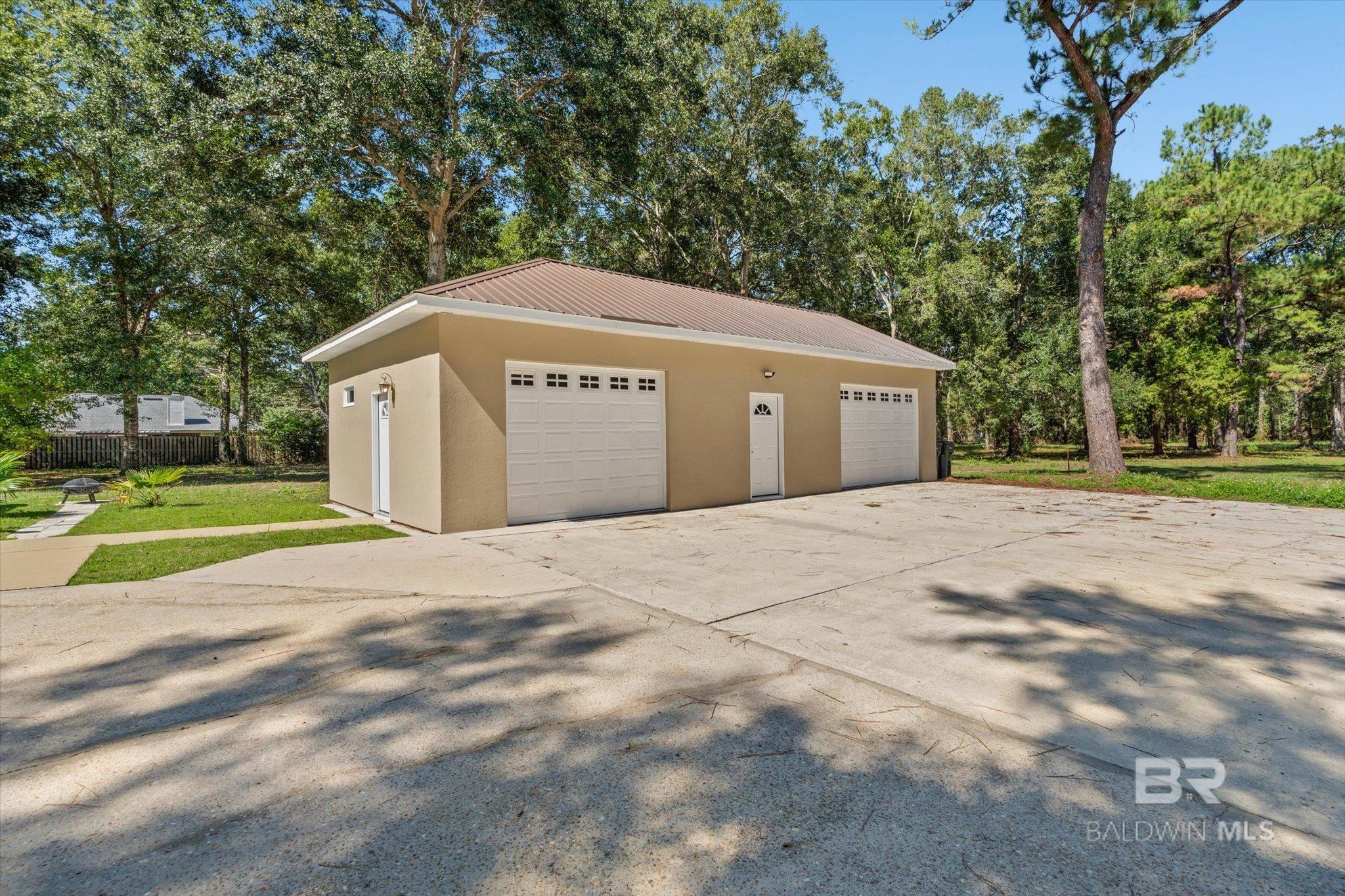 397890 | Photo 25