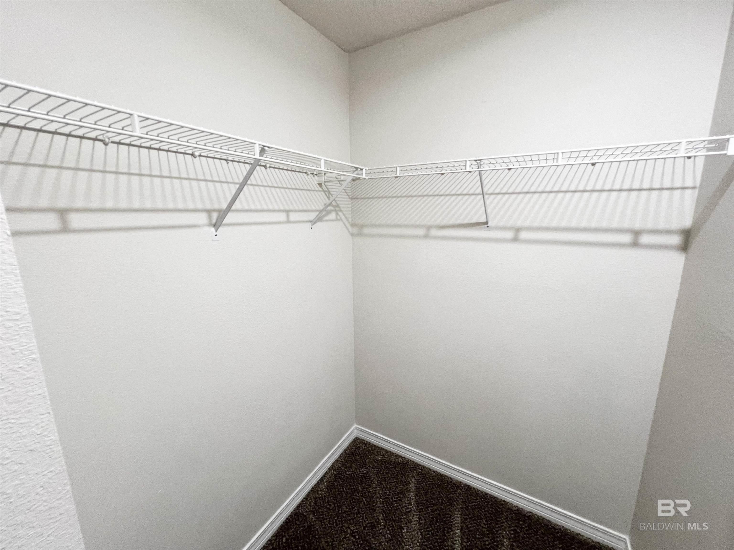 https://zimg.paragon.ice.com/ParagonImages/Property/PG/BCAR/397892/12/0/0/4fa9a1494004f02971c564633fc0147c/7/f35cfc722beb3c8f46943f1022733a95/397892-BCAEA2CE-FB39-4E73-853B-70BA6B8FAD40.JPG