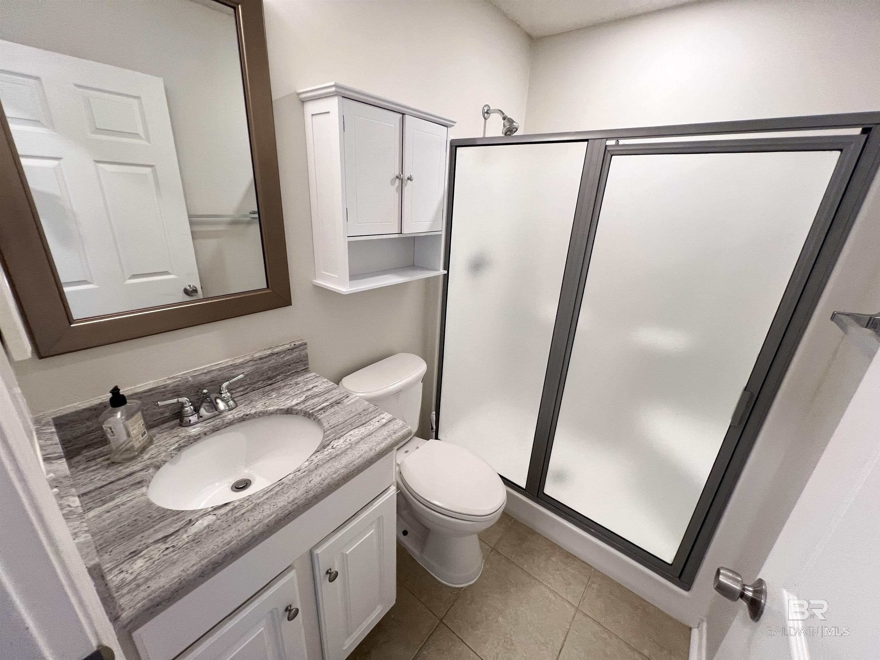 https://zimg.paragon.ice.com/ParagonImages/Property/PG/BCAR/397892/5/0/0/b6ab60294aec93859ebab75f3f04da9f/7/f35cfc722beb3c8f46943f1022733a95/397892-348FE3A6-104B-4275-B2D5-9CB38BDFBCA3.JPG
