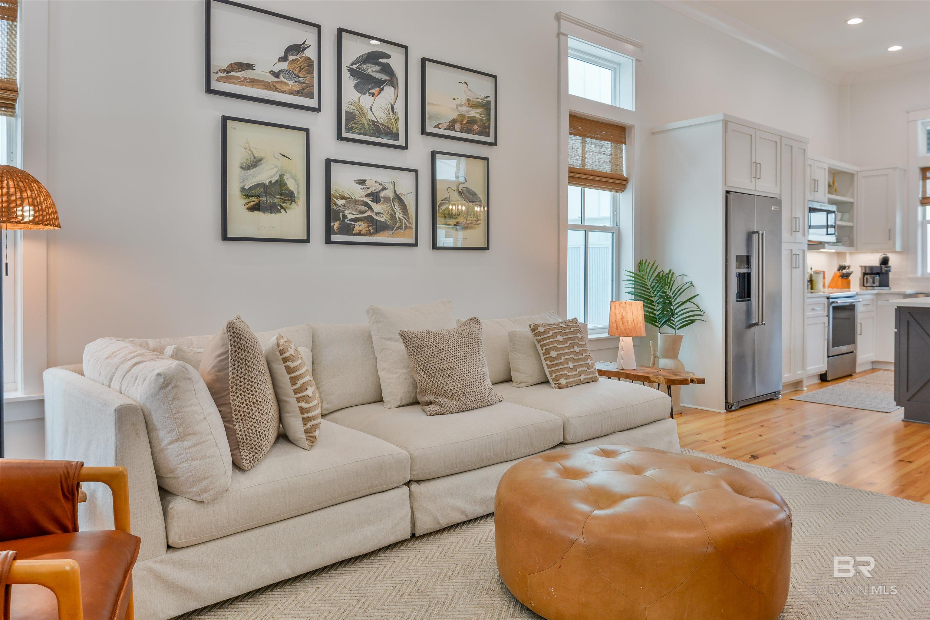 https://zimg.paragon.ice.com/ParagonImages/Property/PG/BCAR/397894/9/0/0/6238cea7b958af2d6de2612b5b8943d3/7/0c688d7fd7297d1c5c7542249e82b272/397894-e1cc378a-e289-447d-b375-b0d0ed5bb2a1.JPG