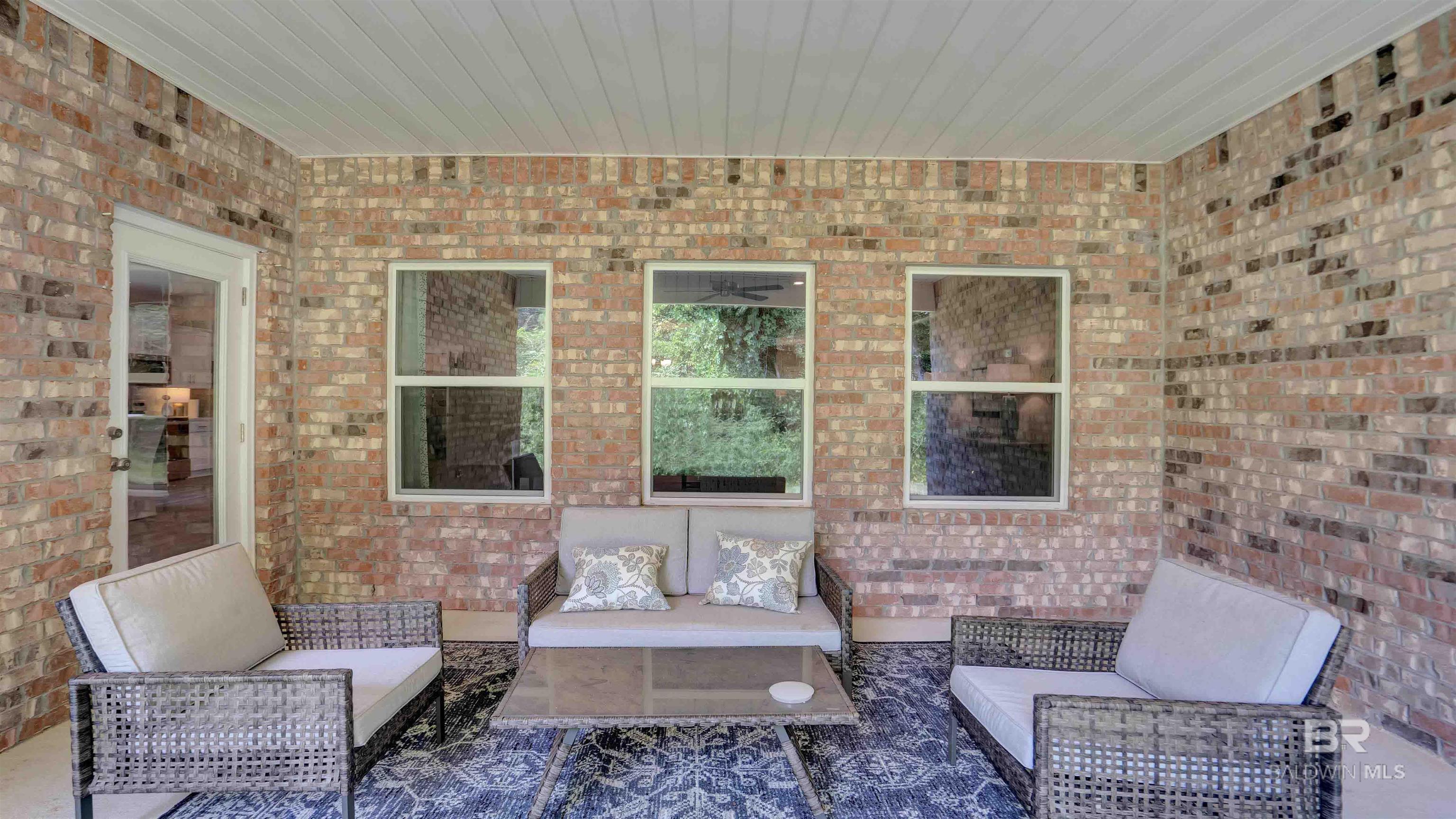 https://zimg.paragon.ice.com/ParagonImages/Property/PG/BCAR/397895/44/0/0/5001f5b36efe3cc88f71954af675f9f4/7/8a5e2e1ba7951dad0a8b2cb847cf35a0/397895-b53e0341-c9e7-4ca9-bd08-74f90f69a27c.JPG