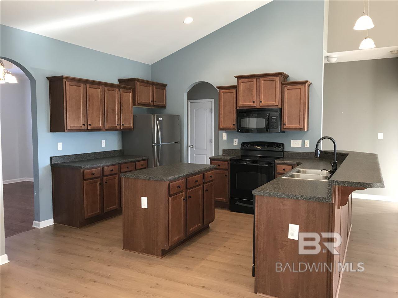 https://zimg.paragon.ice.com/ParagonImages/Property/PG/BCAR/397936/3/0/0/32dd9ef3ebc5c63f6aedfdf1d18afa79/7/1972cdb4cb37a182c5c3d4bd3ecc129d/397936-816D78F0-FFE5-4426-B8B2-93B8F66F88A2.JPG