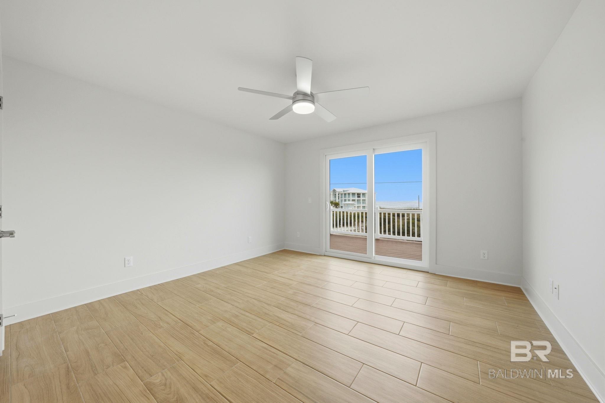 https://zimg.paragon.ice.com/ParagonImages/Property/PG/BCAR/397963/28/0/0/a4e882d8265ed7876130c3a962da6856/7/97e137aaa9fcf3c1705ed90cb6c1f5d9/397963-632FE386-E699-4D63-8C6A-BF28DD103A77.JPG