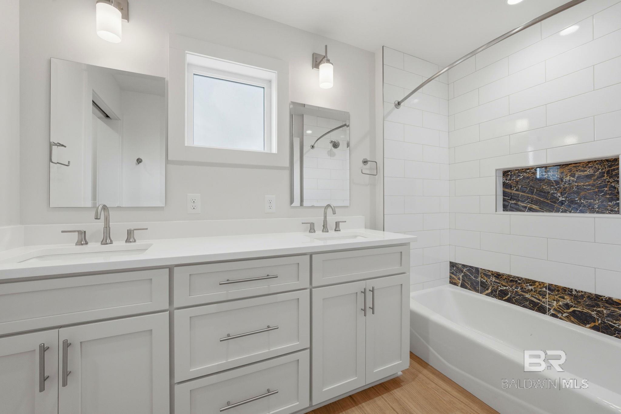https://zimg.paragon.ice.com/ParagonImages/Property/PG/BCAR/397963/30/0/0/8cc37aa96e7464a0ff679453d38a7861/7/97e137aaa9fcf3c1705ed90cb6c1f5d9/397963-3DBD715D-1CBD-432D-9FBA-A89E642C2182.JPG
