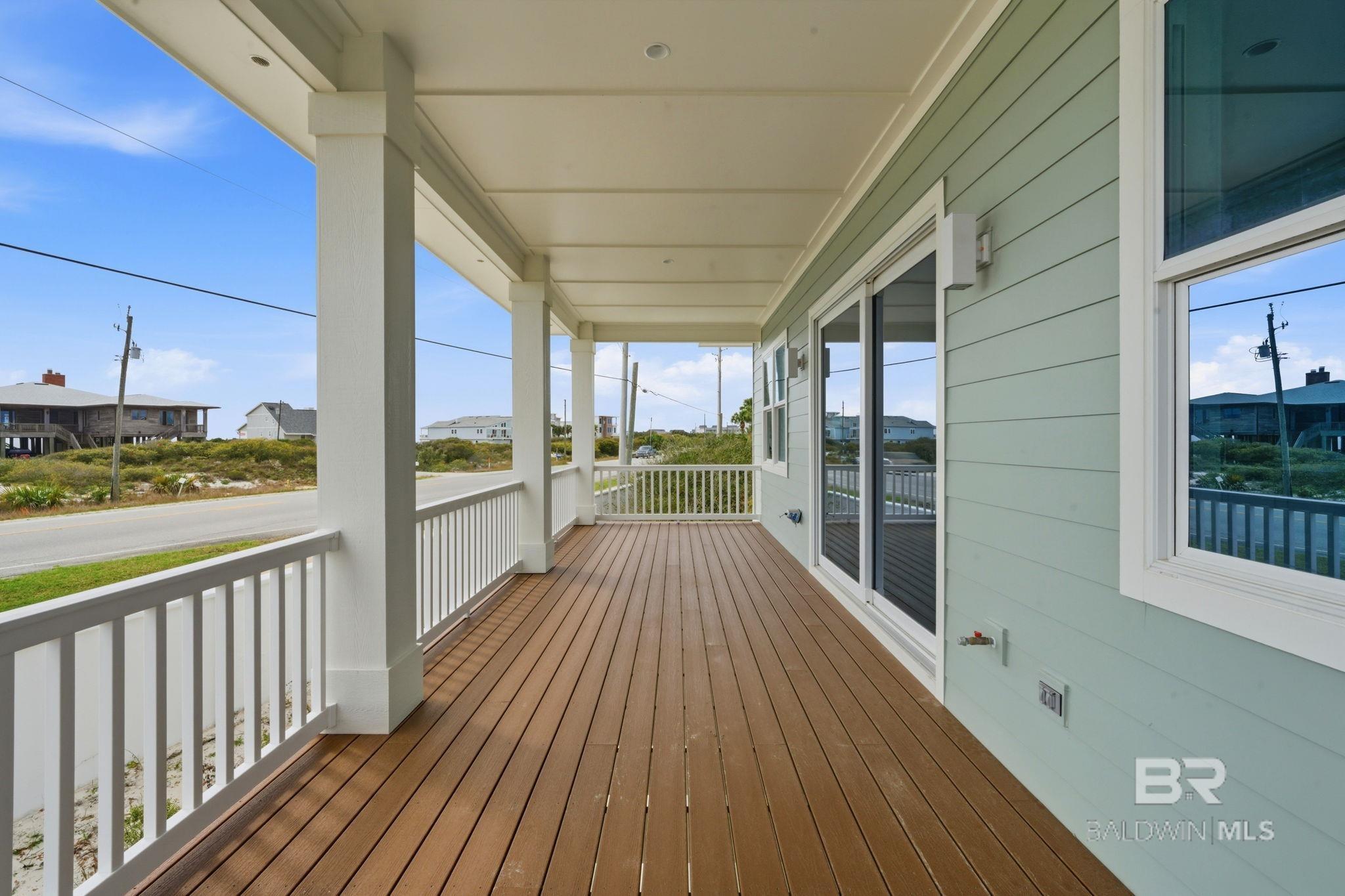 https://zimg.paragon.ice.com/ParagonImages/Property/PG/BCAR/397963/39/0/0/6f521cecc2841260dc05ae65c732f402/7/97e137aaa9fcf3c1705ed90cb6c1f5d9/397963-694B6DED-05E1-4BB4-936C-668A41347DC6.JPG
