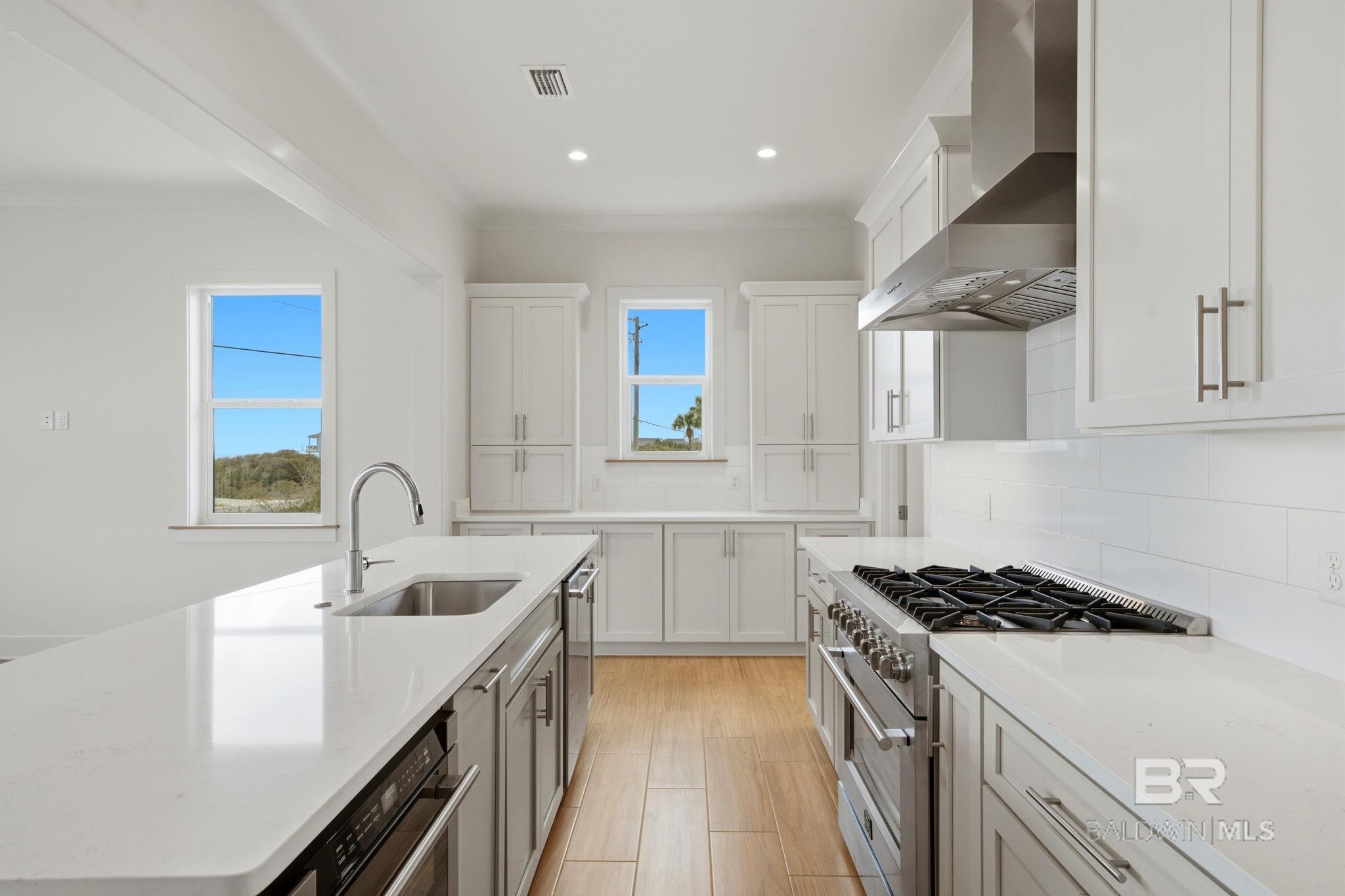 https://zimg.paragon.ice.com/ParagonImages/Property/PG/BCAR/397963/6/0/0/3ac3c752a46073fb096809864ce02820/7/97e137aaa9fcf3c1705ed90cb6c1f5d9/397963-D0B03F60-BC75-4DA6-A951-B0C3F8ABD2D5.JPG