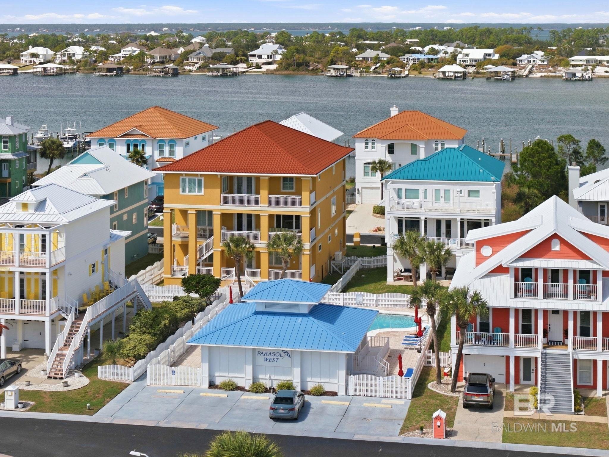 https://zimg.paragon.ice.com/ParagonImages/Property/PG/BCAR/397963/67/0/0/1adf7e0369e1703ed5c413d92db31723/7/97e137aaa9fcf3c1705ed90cb6c1f5d9/397963-19532514-4BBE-49F5-A88F-D1B7B674E091.JPG