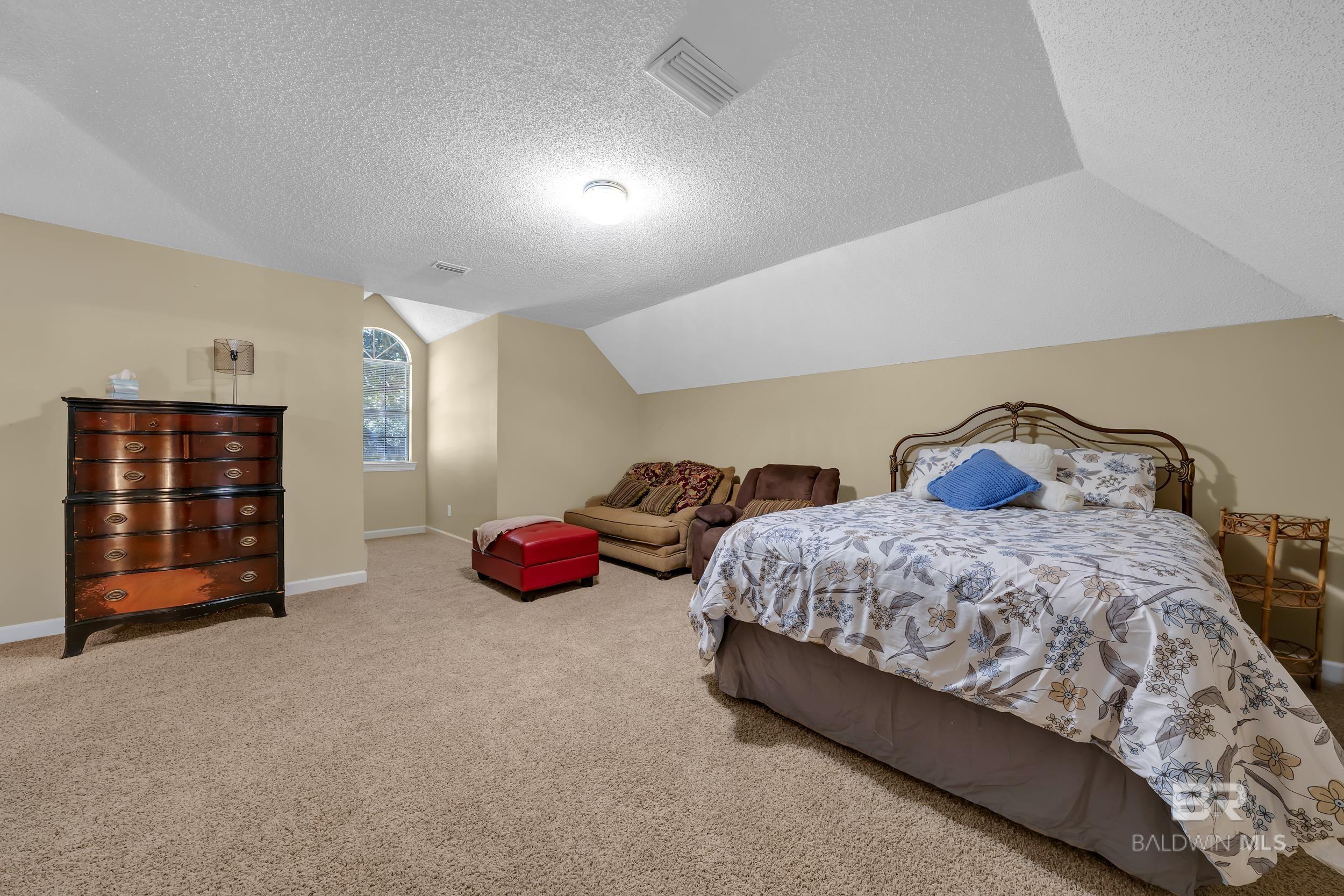 https://zimg.paragon.ice.com/ParagonImages/Property/PG/BCAR/398005/25/0/0/d22c043a9f1d90b0b4fbde71bf743230/7/556af96b6a8de13960e2180221836a72/398005-03bec711-932f-433a-8cd8-dcb77f1ad024.JPG