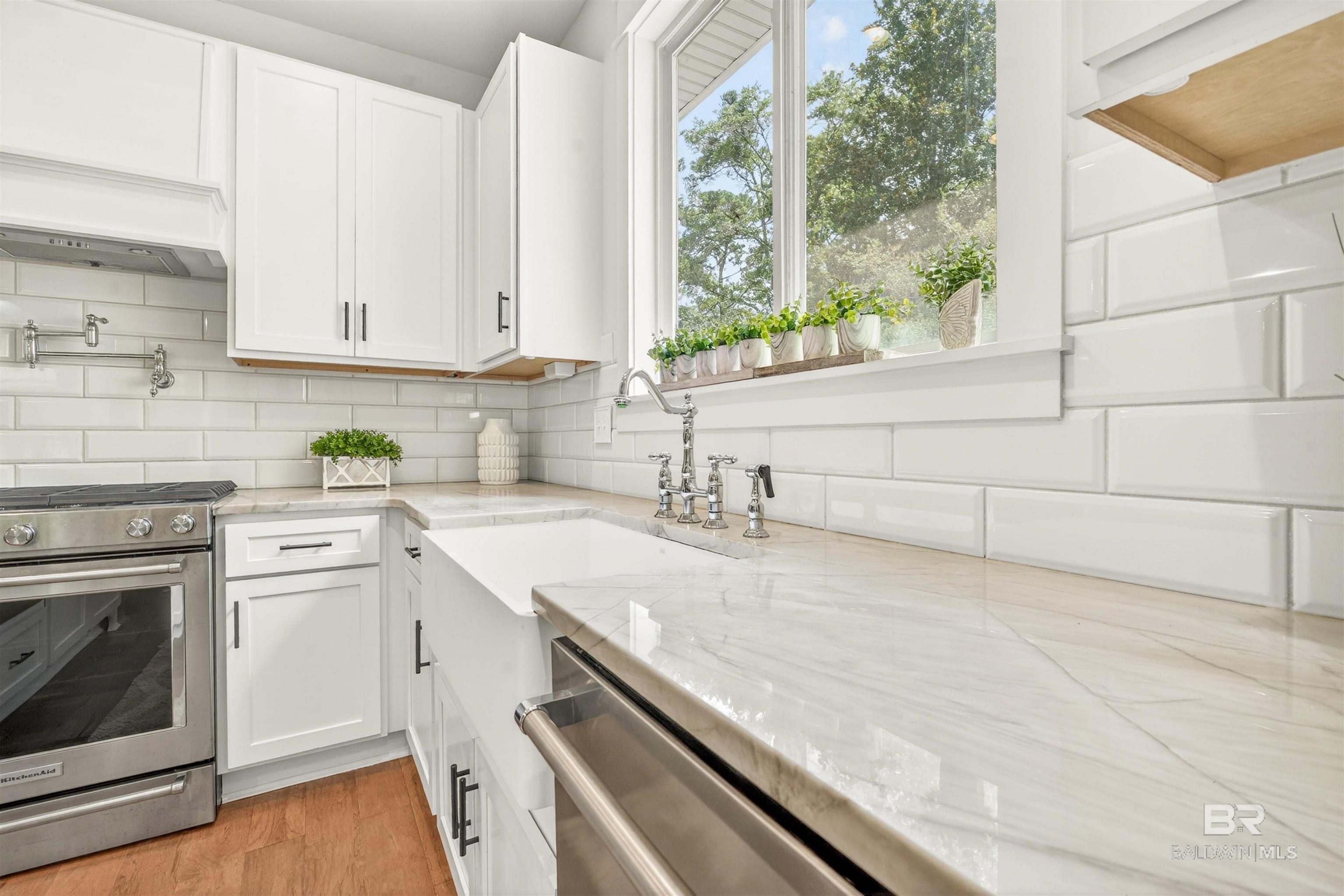 https://zimg.paragon.ice.com/ParagonImages/Property/PG/BCAR/398016/23/0/0/38f0ba61a379bb827dd451b04927d0b0/7/8df4339792b544a3081529926ba6feee/398016-e5970a27-e954-4e41-b839-ac78e509ecd1.JPG