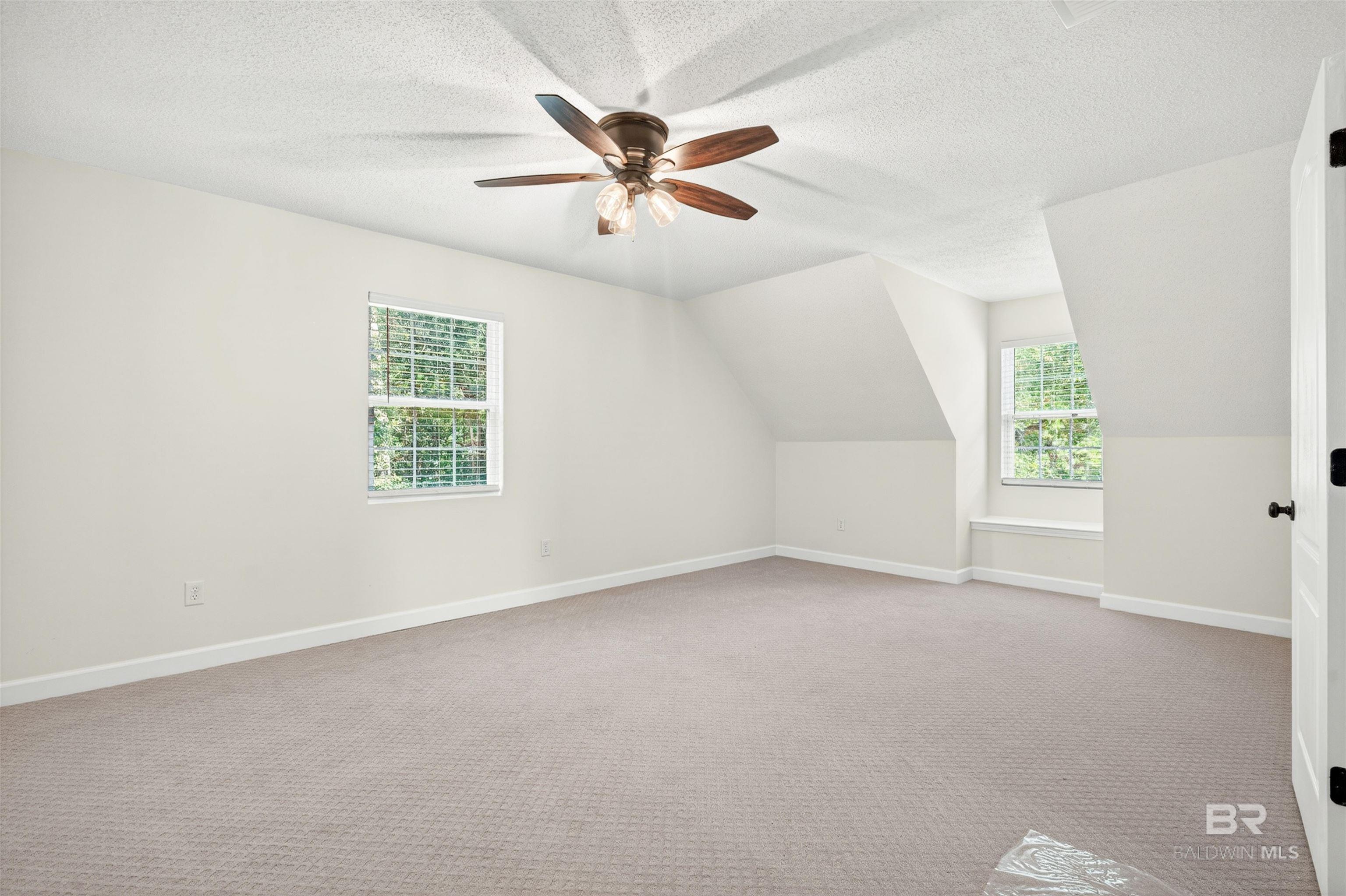 https://zimg.paragon.ice.com/ParagonImages/Property/PG/BCAR/398016/33/0/0/9c204d64b034b4599f17ce42eeb28981/7/8df4339792b544a3081529926ba6feee/398016-75b607af-8b9f-41af-9c87-9bcf4ceb6985.JPG