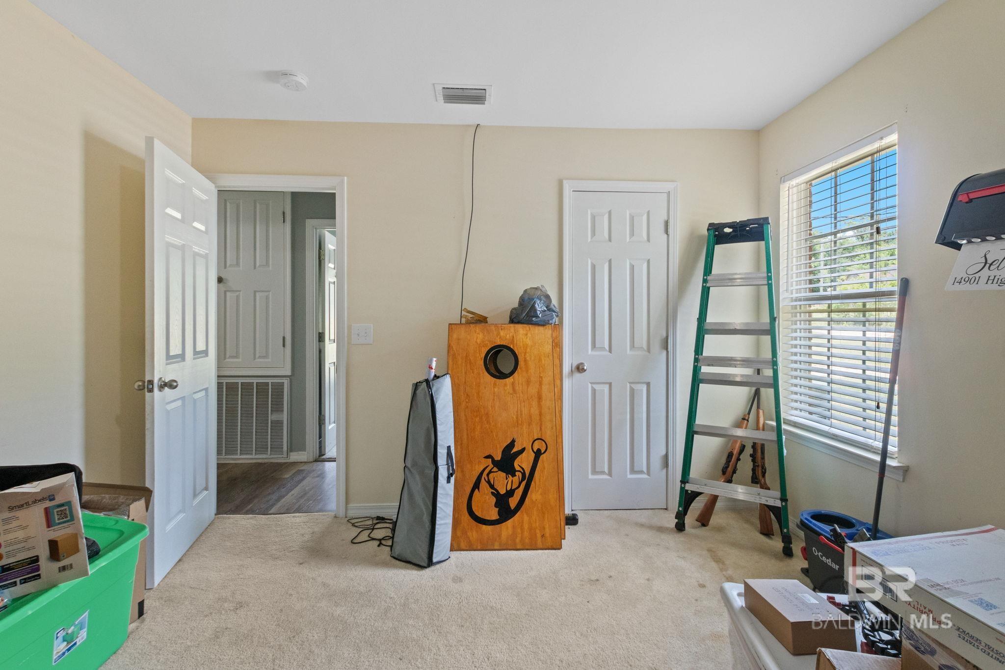 https://zimg.paragon.ice.com/ParagonImages/Property/PG/BCAR/398017/35/0/0/da26e1c2cdb3f7ee824a196eb73c2e93/7/39a6214cb0b430e5fedb5d91f9caa7ca/398017-2de61e26-3a6e-4330-8d2b-4797e800dc21.JPG