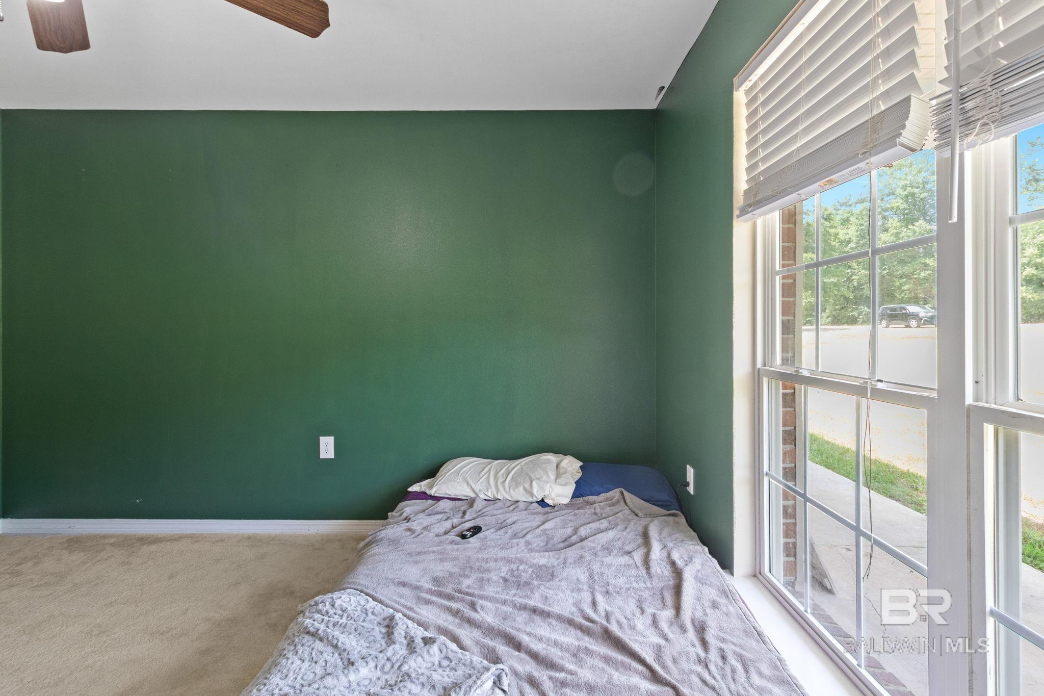 https://zimg.paragon.ice.com/ParagonImages/Property/PG/BCAR/398017/39/0/0/f148d6d232bb08d91cde4d7b6e6ab024/7/39a6214cb0b430e5fedb5d91f9caa7ca/398017-bad6c739-5dc9-4c71-979c-79500c8ea445.JPG