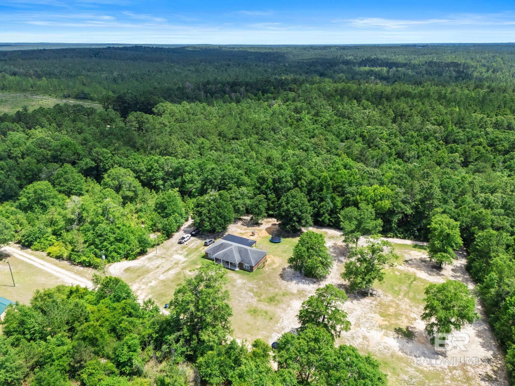 https://zimg.paragon.ice.com/ParagonImages/Property/PG/BCAR/398017/60/0/0/e95a2cba3e0d634062a2121245cc428f/7/39a6214cb0b430e5fedb5d91f9caa7ca/398017-4f82a2fc-38ce-4623-bc45-f0472fa4722d.JPG