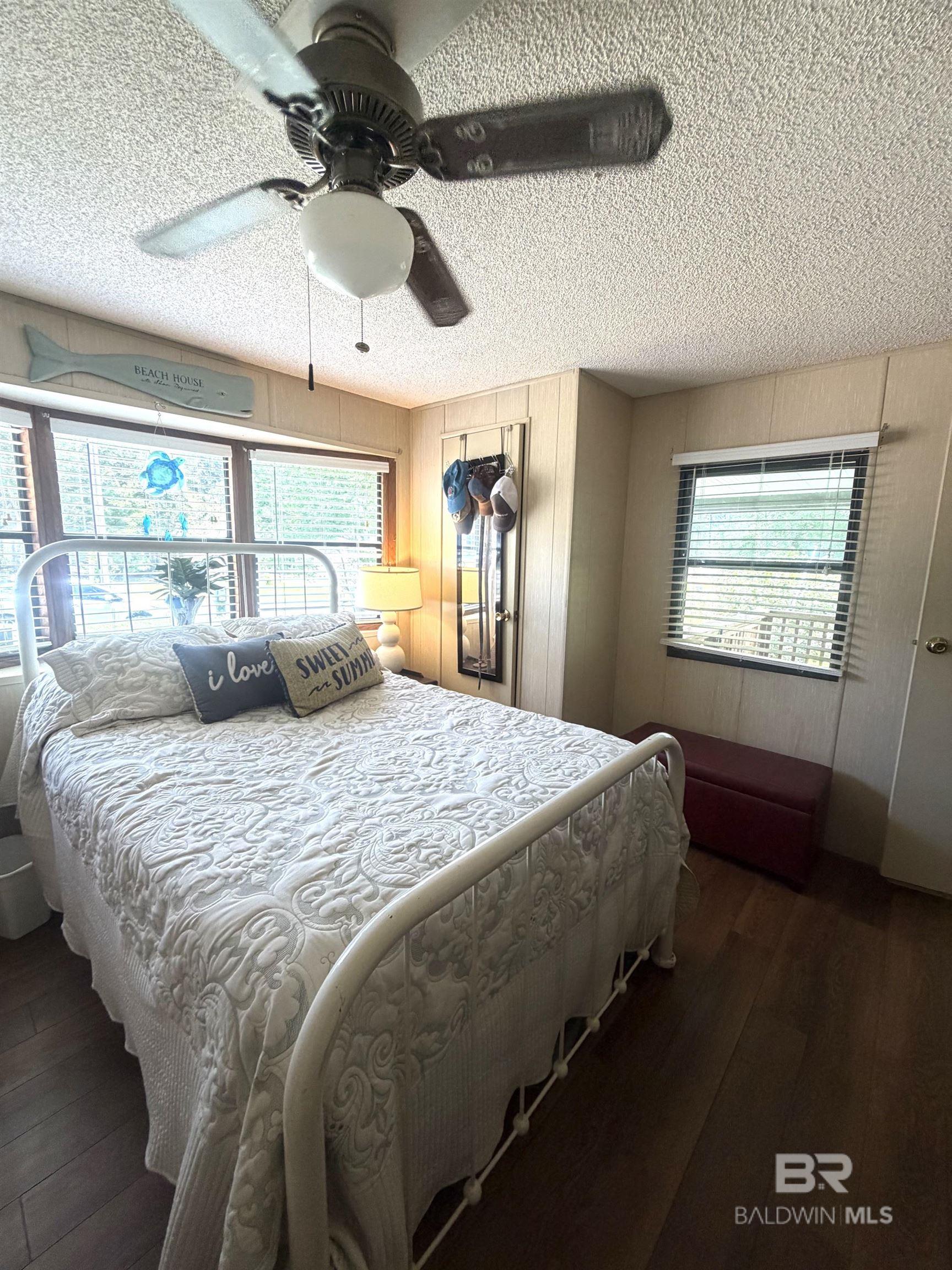 https://zimg.paragon.ice.com/ParagonImages/Property/PG/BCAR/398018/18/0/0/5776c065be65be751c180c75e1372753/7/708a2478d4246004a1ed01a10ae8e5ca/398018-fe5b7193-ca8c-4ad5-8f52-63b4366fe5b4.JPG