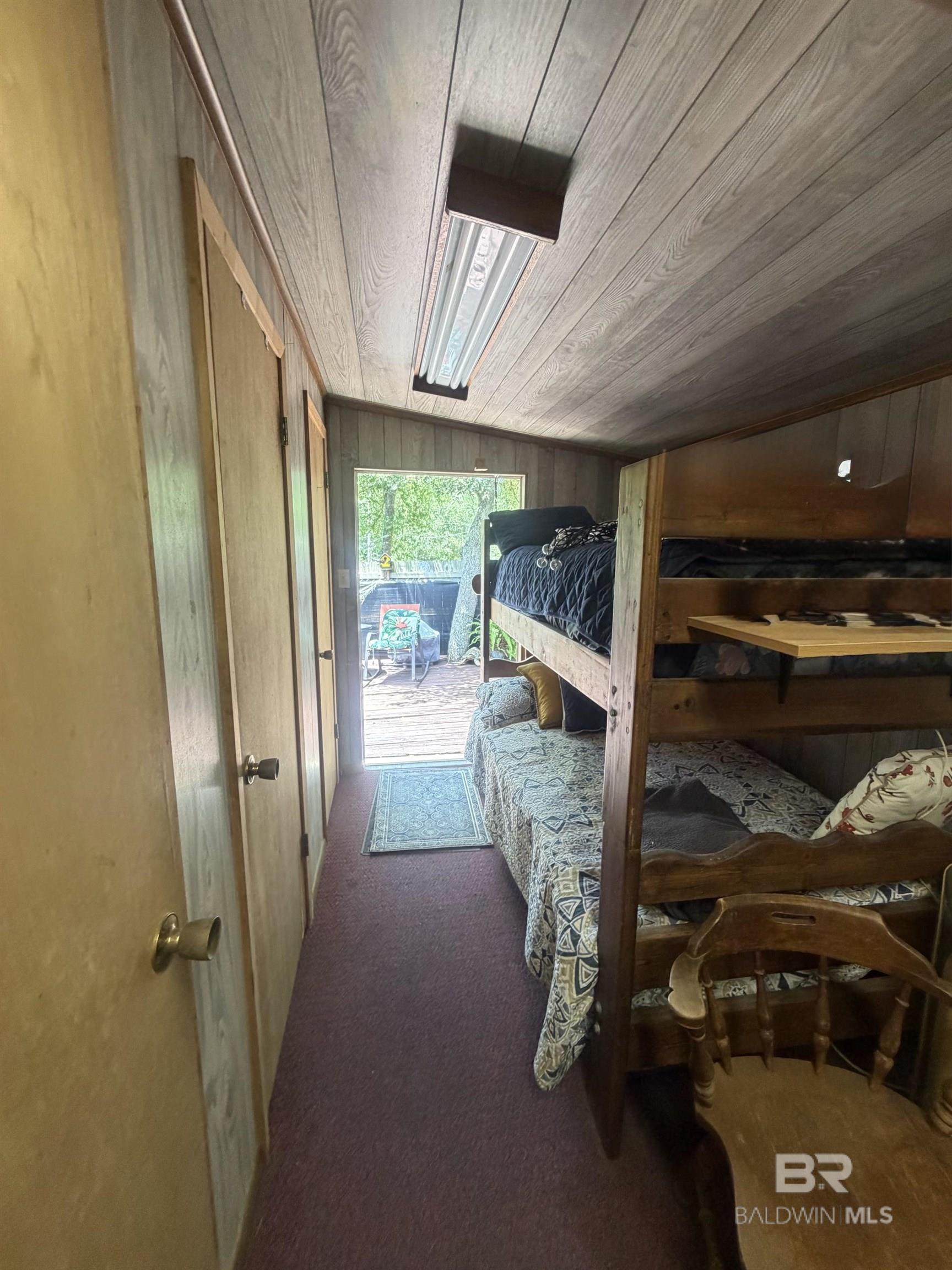 https://zimg.paragon.ice.com/ParagonImages/Property/PG/BCAR/398018/21/0/0/6ec2f07ca887bee58d4c2219bce96469/7/708a2478d4246004a1ed01a10ae8e5ca/398018-2f2ef02a-72a7-4d5e-8c5d-6b9ac3752dbc.JPG