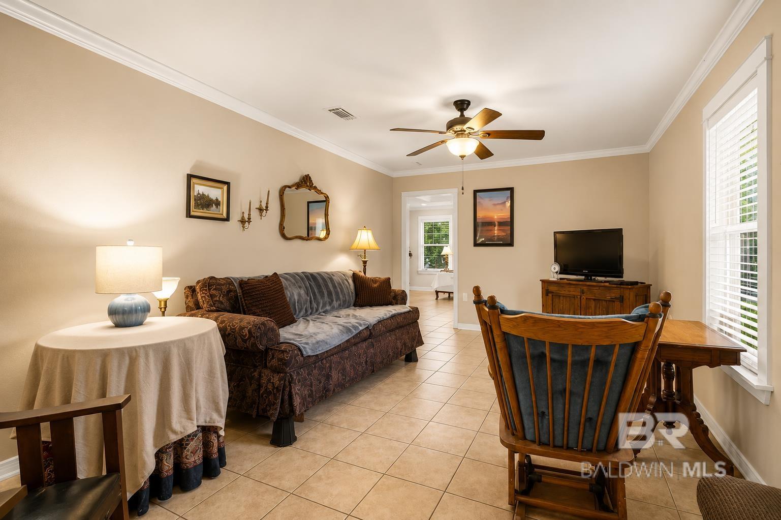 https://zimg.paragon.ice.com/ParagonImages/Property/PG/BCAR/398019/11/0/0/95fa925e9c7b586f919acc125c18fab2/7/5c27618fd9111b76c65dbff988d93554/398019-b45a447e-80be-44a4-b9f2-44c8e7ffaab0.JPG
