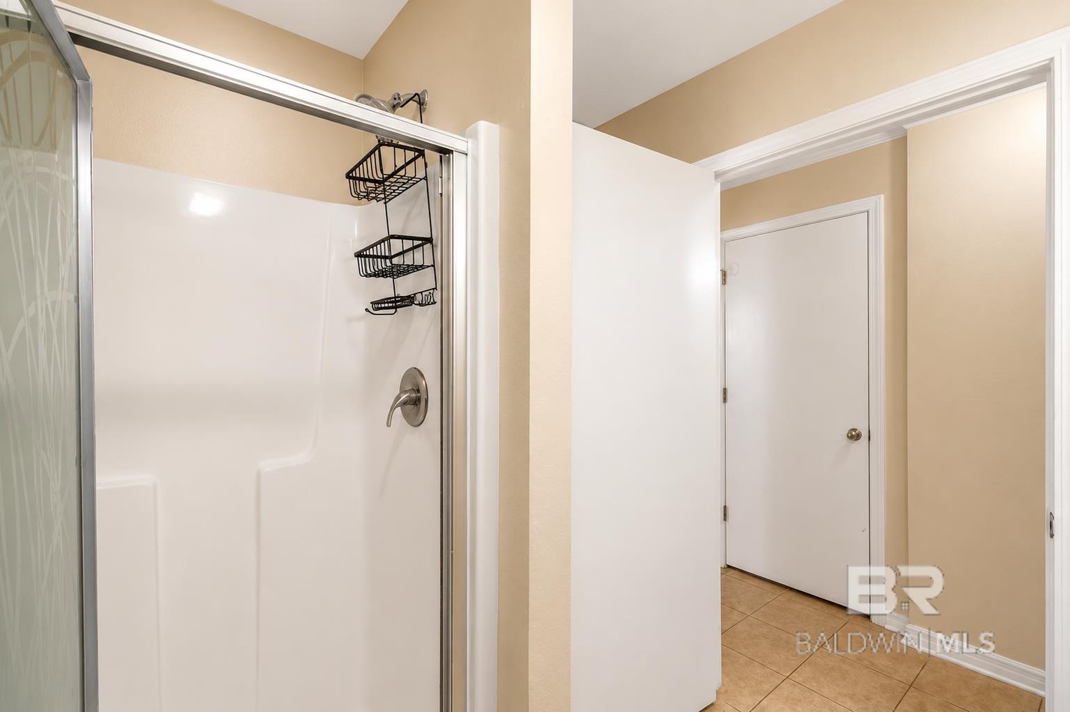 https://zimg.paragon.ice.com/ParagonImages/Property/PG/BCAR/398019/21/0/0/80e2b2f5dd978560473e9ba3c10bb9ce/7/5c27618fd9111b76c65dbff988d93554/398019-83b3201e-9942-48df-9279-5da0472a8542.JPG