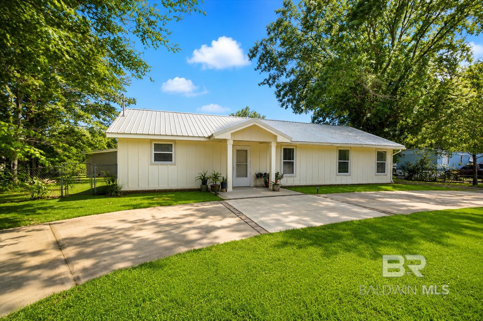 https://zimg.paragon.ice.com/ParagonImages/Property/PG/BCAR/398019/6/0/0/85eb7cb451feb46dd866fdd86ec6c1b5/7/5c27618fd9111b76c65dbff988d93554/398019-3c0a5bb7-e1ee-48d2-aa9c-f8f449406f48.JPG