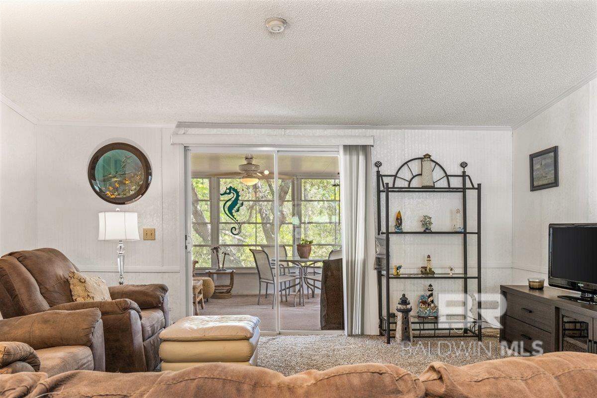 https://zimg.paragon.ice.com/ParagonImages/Property/PG/BCAR/398020/15/0/0/466d2b6bd55edcca16f6ff49ca2c84b6/7/c0558df8a9d32c67eefb9b336b803680/398020-b80fa6c7-3be6-4c85-b1dc-b8ea768c5973.JPG