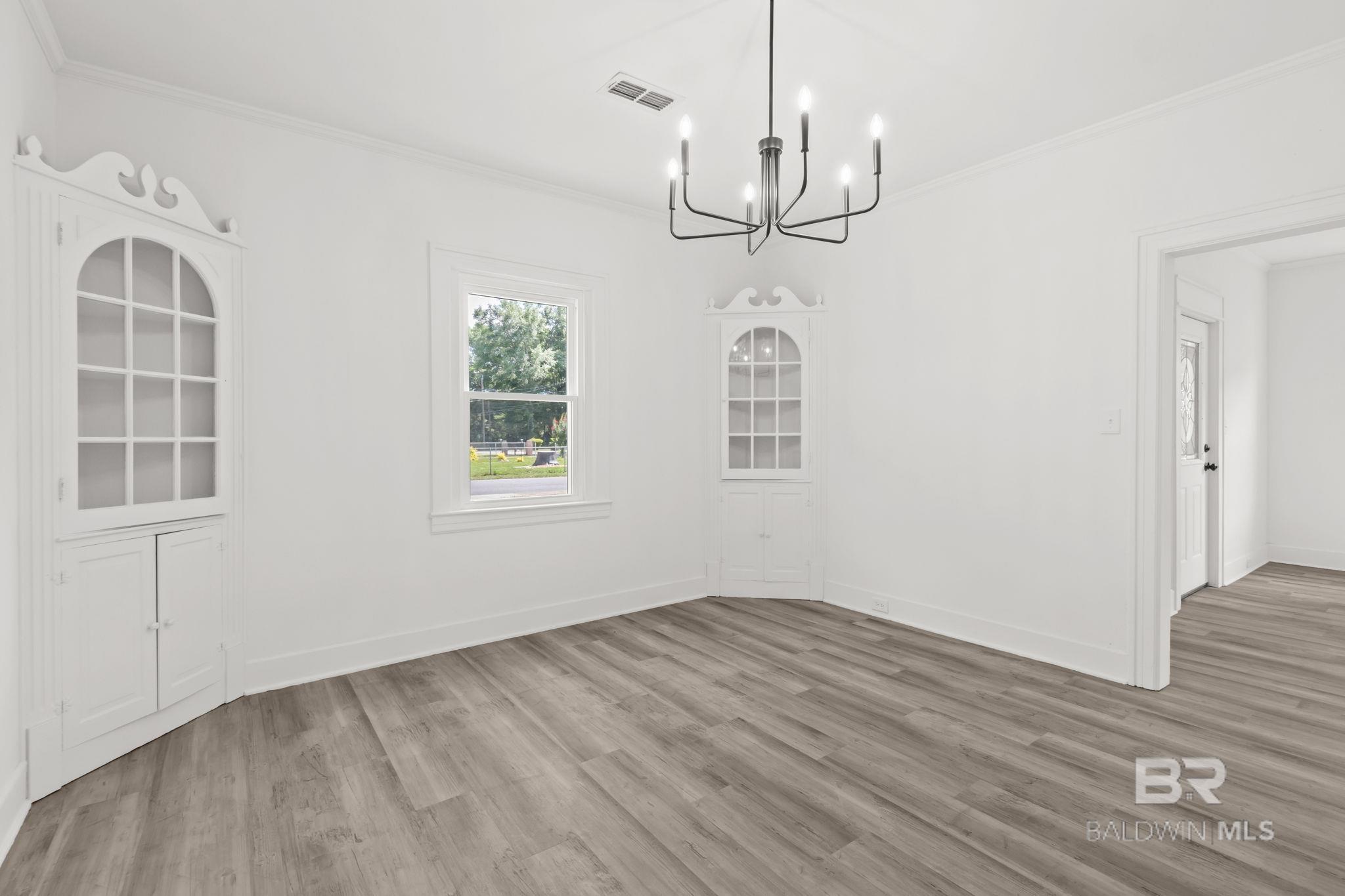 https://zimg.paragon.ice.com/ParagonImages/Property/PG/BCAR/398021/14/0/0/4c04f2501575aaa31ee3e2b0ba2687d2/7/3f624b2e30b60fab4f6b5d95ff661a78/398021-976fefbf-9d97-4085-a05a-06de5983d862.JPG