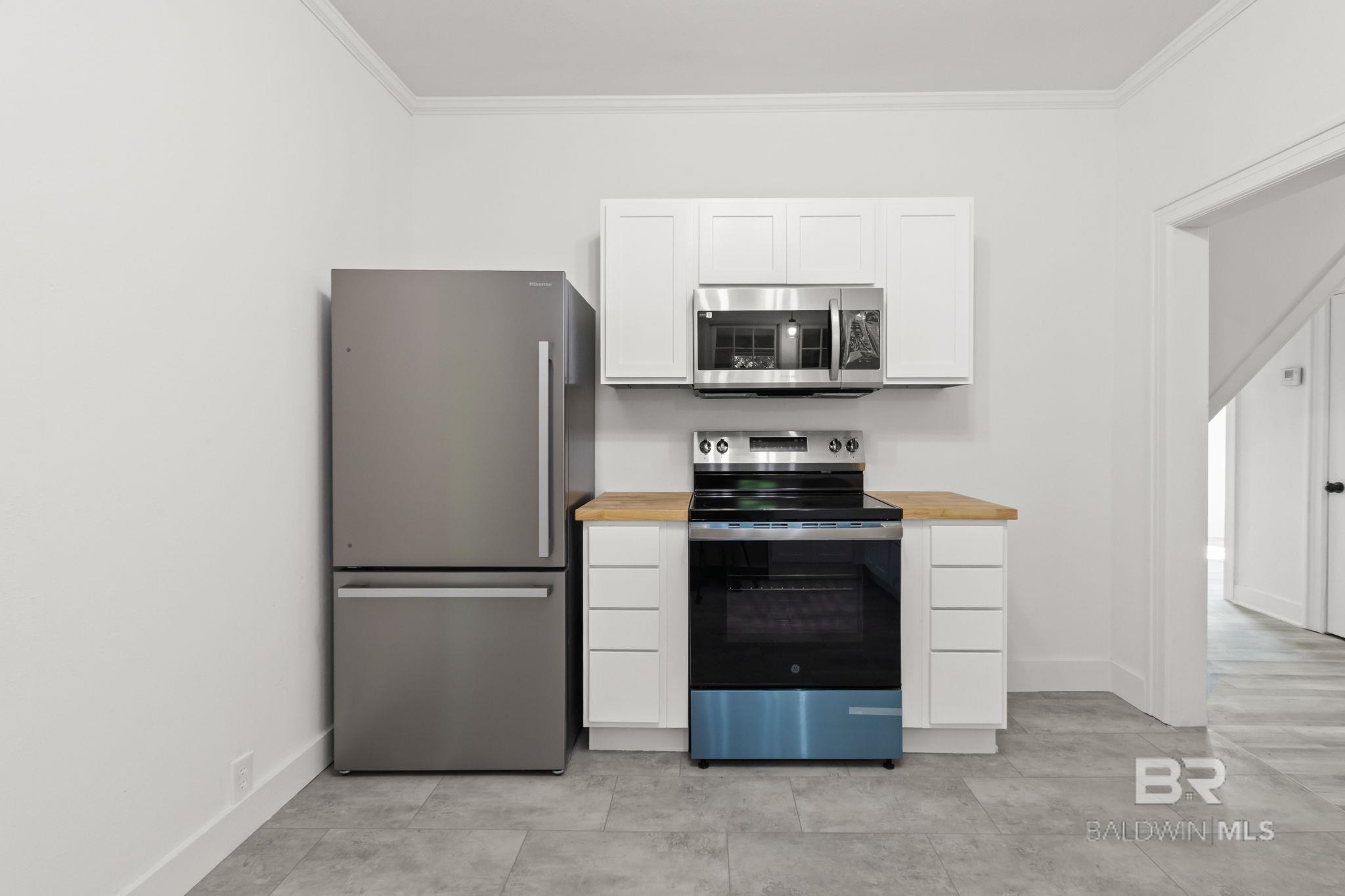 https://zimg.paragon.ice.com/ParagonImages/Property/PG/BCAR/398021/17/0/0/23e253a40a67e4ba82c1c880e3fe92dc/7/3f624b2e30b60fab4f6b5d95ff661a78/398021-8c514aaf-8357-44aa-9dc0-759965e4ca04.JPG