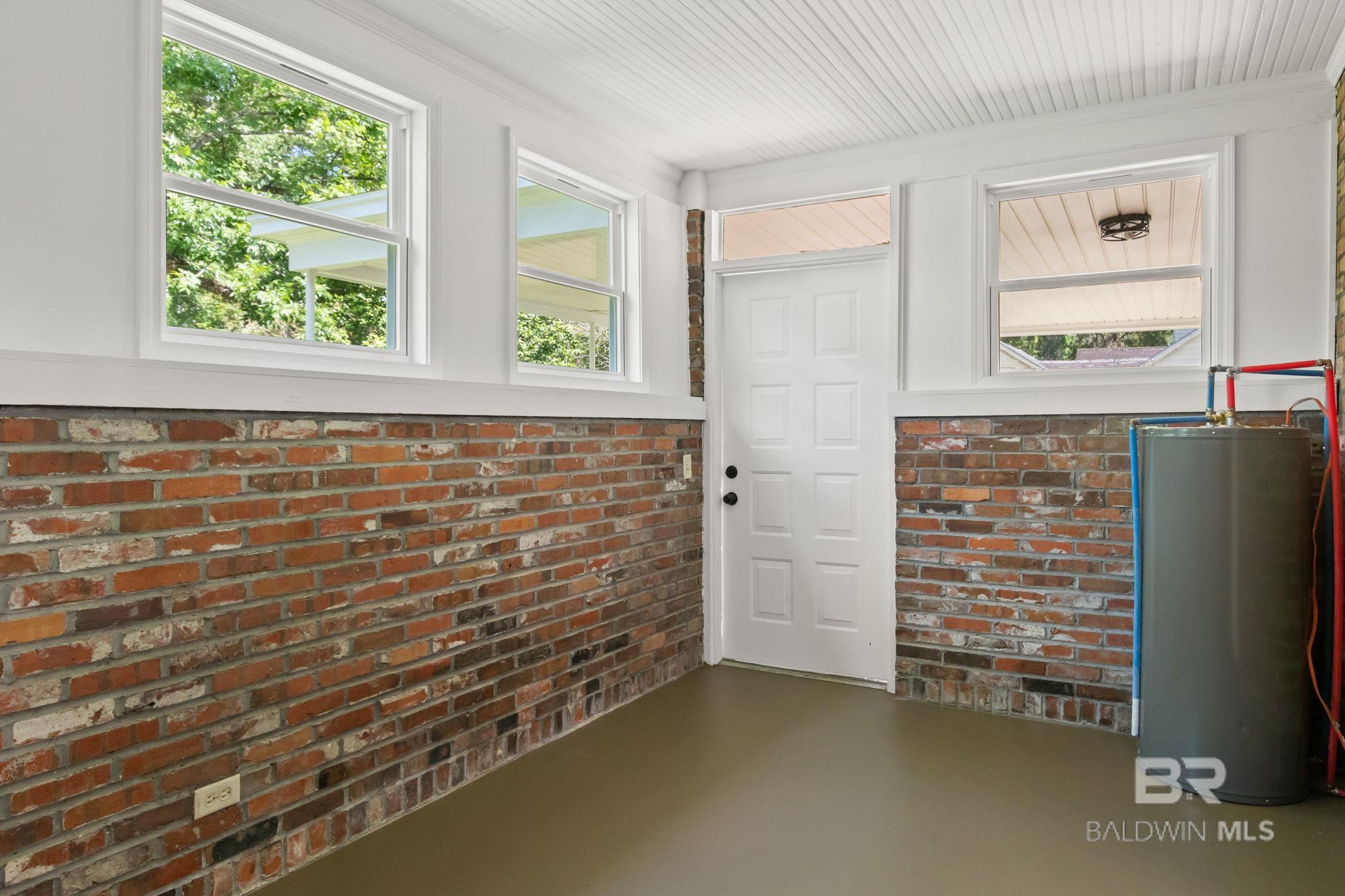 https://zimg.paragon.ice.com/ParagonImages/Property/PG/BCAR/398021/22/0/0/e9eb21762de0b9dc6023782a09b14883/7/3f624b2e30b60fab4f6b5d95ff661a78/398021-39b425f7-c63d-405f-b13a-4768326dc2e0.JPG