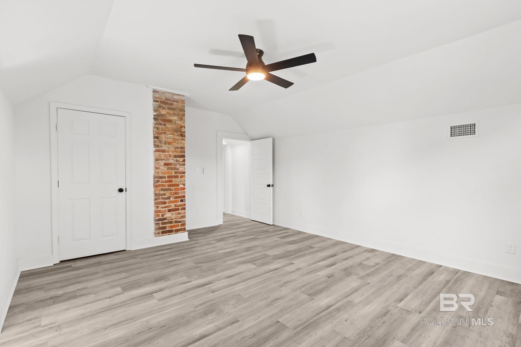 https://zimg.paragon.ice.com/ParagonImages/Property/PG/BCAR/398021/38/0/0/cc903533441cece880546145748fae7d/7/3f624b2e30b60fab4f6b5d95ff661a78/398021-9ed1c96f-35c6-408b-a9b5-2380d1b703ba.JPG