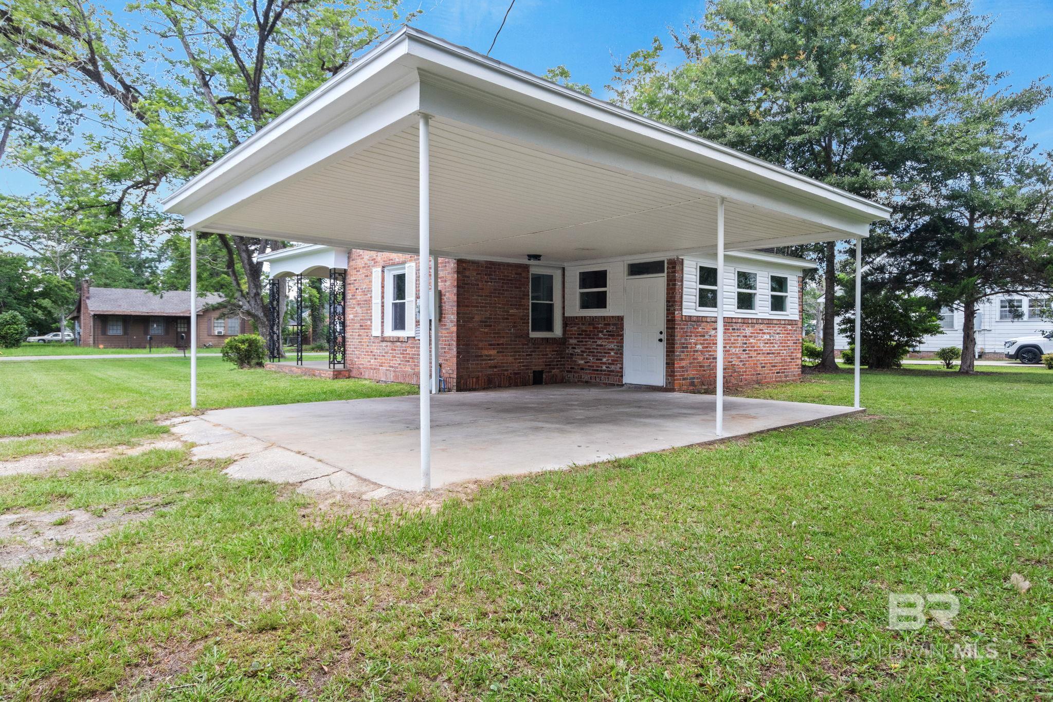 https://zimg.paragon.ice.com/ParagonImages/Property/PG/BCAR/398021/48/0/0/26eb876ccff8c13765e1c268d37f7d45/7/3f624b2e30b60fab4f6b5d95ff661a78/398021-959eb917-2e82-4b5b-89e6-b20145a72e18.JPG