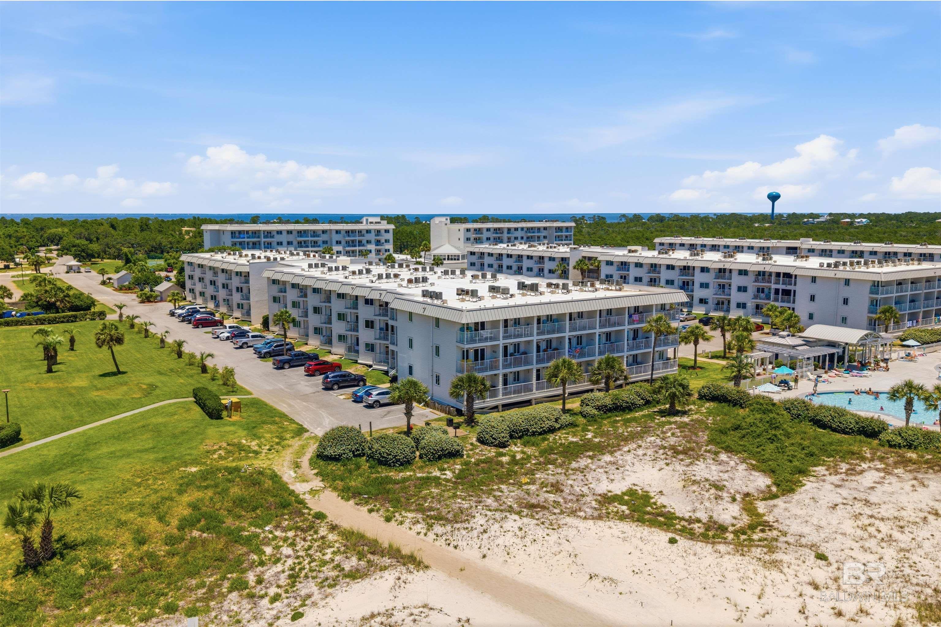 https://zimg.paragon.ice.com/ParagonImages/Property/PG/BCAR/398027/19/0/0/8b7f8b1b2193761d9e3a6fce0d3dcd32/7/2666689bbb721dd98282862ac16c6a17/398027-8201be00-886f-4901-8f16-0e114050fc82.JPG