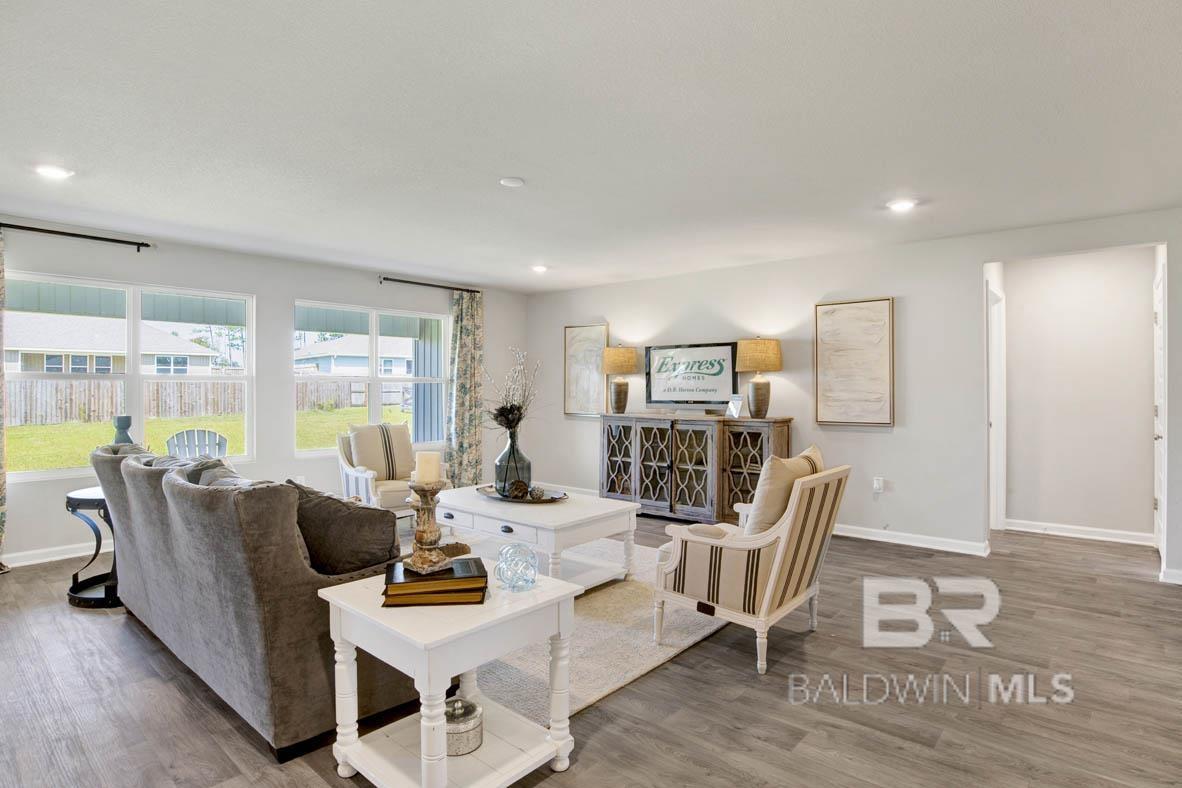 https://zimg.paragon.ice.com/ParagonImages/Property/PG/BCAR/398028/27/0/0/5e66473c8da0f0cd46f134ee39e3ac0e/7/37208fe41e768c3479b61ca121e648a9/398028-71EB1F56-7CDA-4B7E-B0F7-40546B24E895.JPG