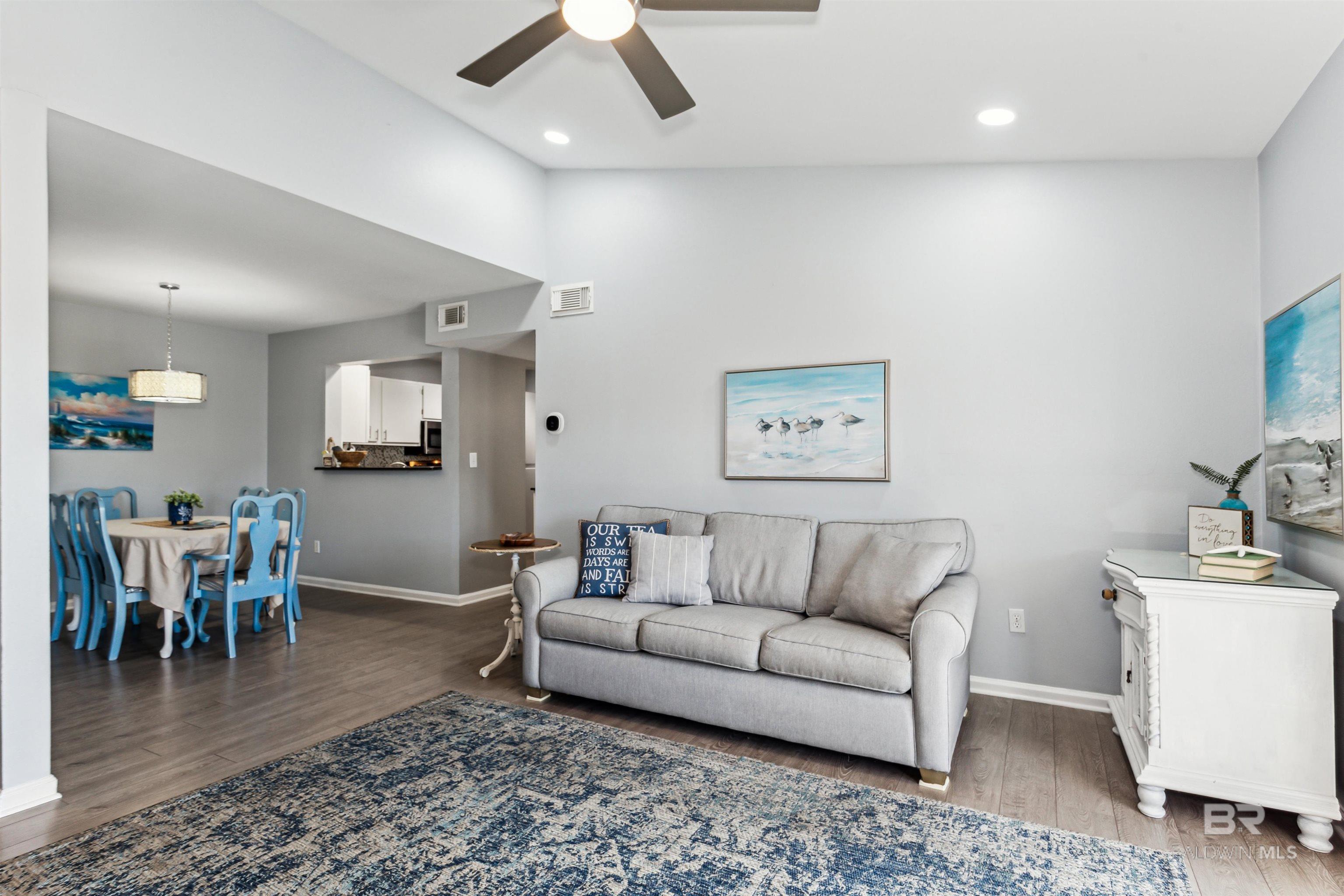 https://zimg.paragon.ice.com/ParagonImages/Property/PG/BCAR/398032/12/0/0/a59729779864e9bd335651f0eb0b8a58/7/b3a5275e516da2f0f1f4bddcd9dbe566/398032-ac3dbc56-4cdc-46a8-8f40-fc803d4273ee.JPG