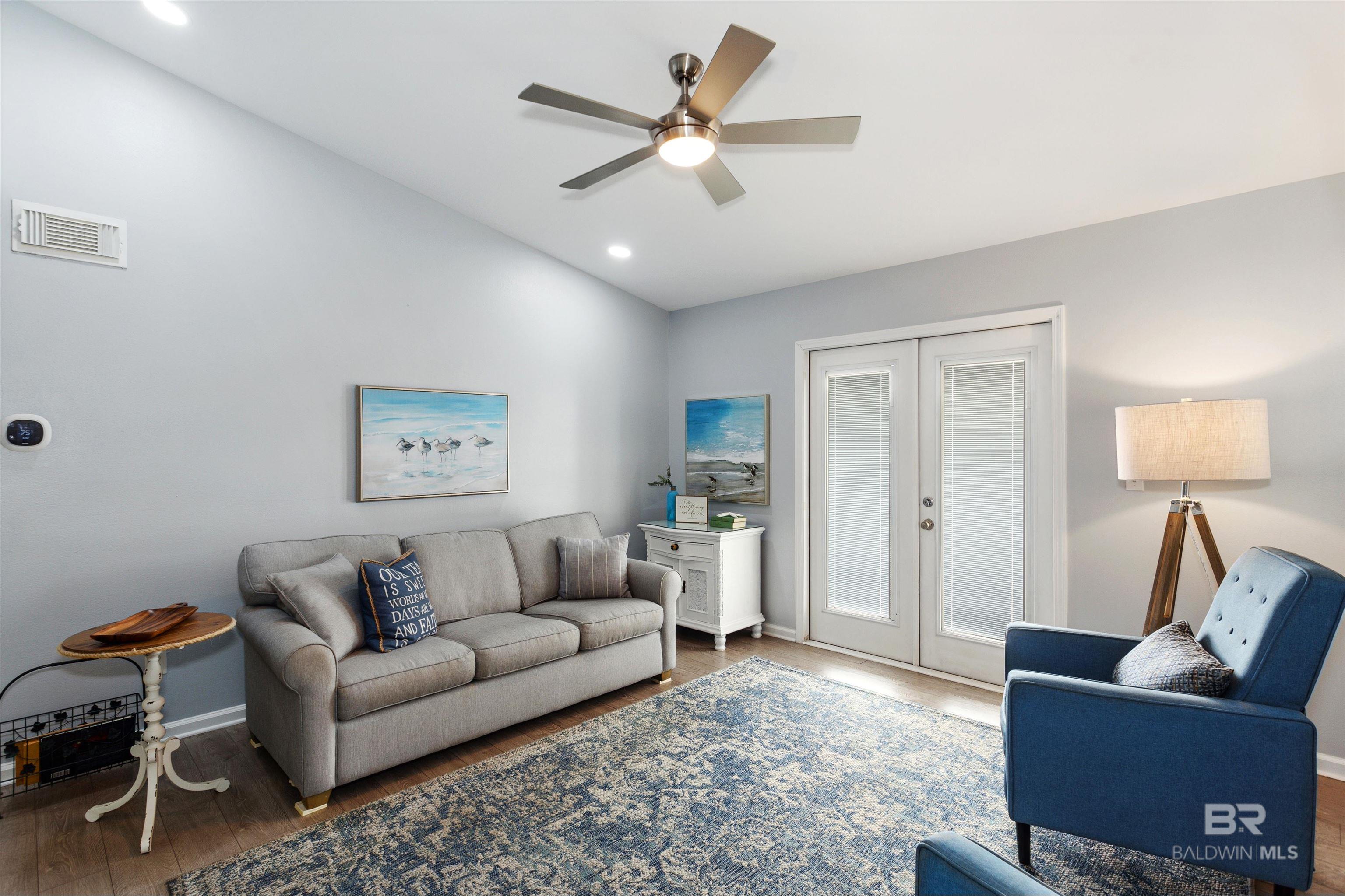 https://zimg.paragon.ice.com/ParagonImages/Property/PG/BCAR/398032/8/0/0/21e9b258455e6440cace561a1b453f19/7/b3a5275e516da2f0f1f4bddcd9dbe566/398032-b41dedd0-608d-434a-9dd2-9e13ba7893dd.JPG