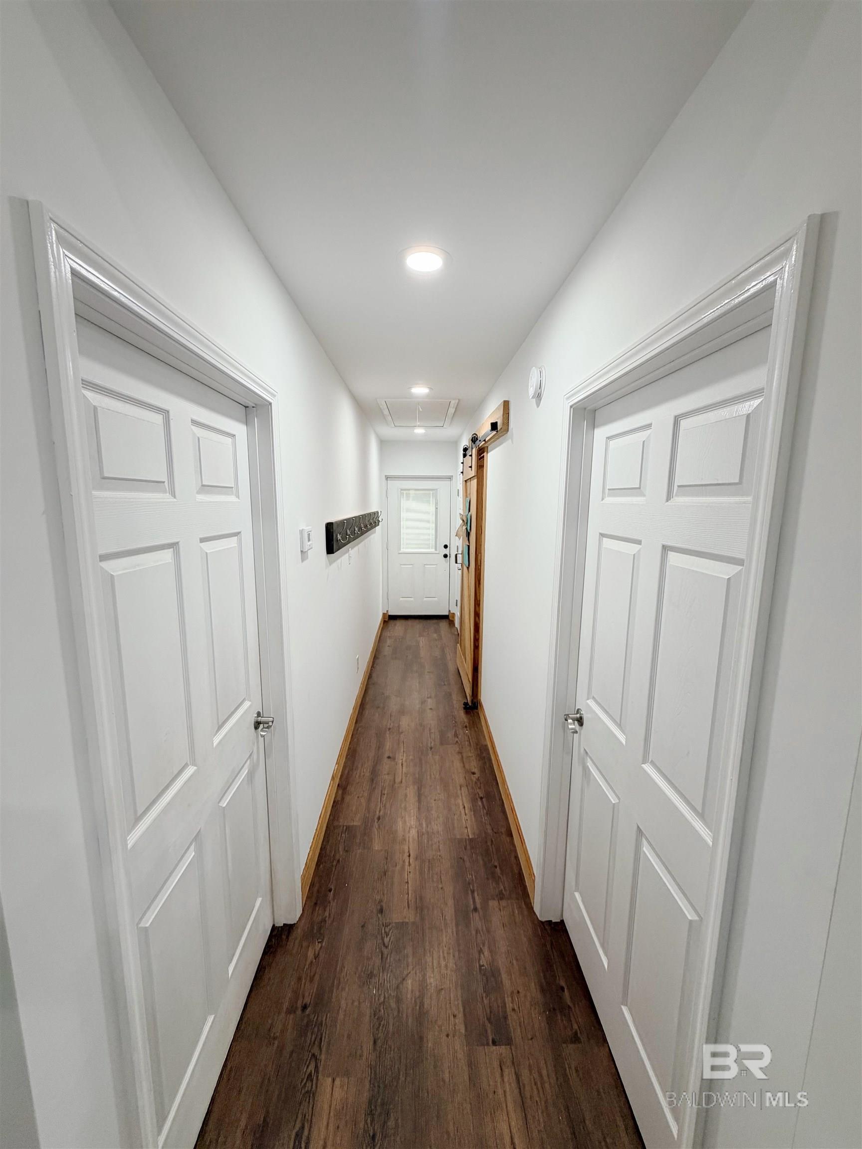 https://zimg.paragon.ice.com/ParagonImages/Property/PG/BCAR/398033/12/0/0/82eb84ff067cf6d68c8f6c3b677935ff/7/e795c5066690e9e93947234d3f99b987/398033-5b375bbe-5c0c-4ea1-a3cf-b78ed547ed27.JPG