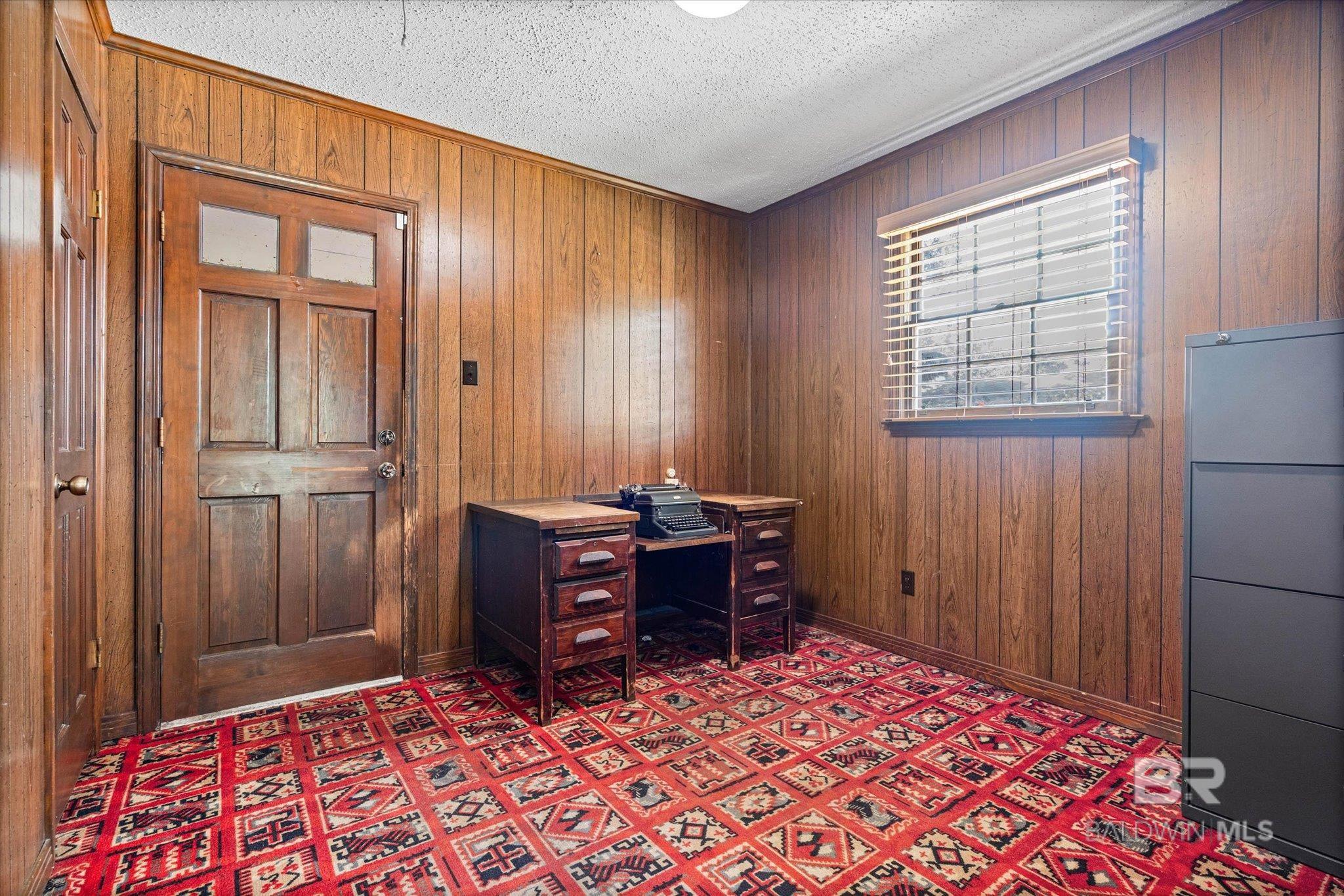https://zimg.paragon.ice.com/ParagonImages/Property/PG/BCAR/398121/13/0/0/cc70eaa1219dc3f280e318cb49ff7f87/7/fb66400d45fc1409efda2bfc545f5d8a/398121-a11388fb-e0d5-41f7-b1cd-65f7d266c1a0.JPG