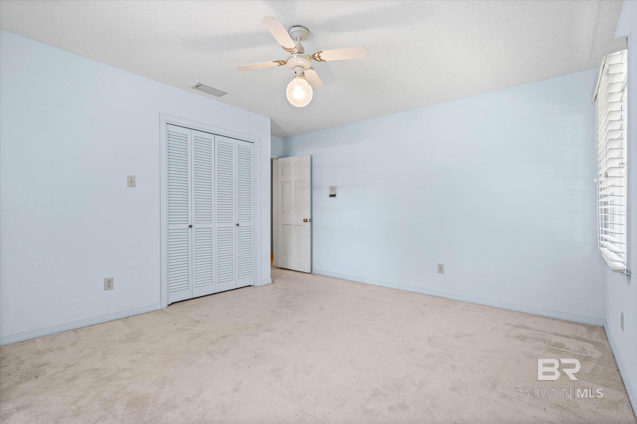 https://zimg.paragon.ice.com/ParagonImages/Property/PG/BCAR/398121/32/0/0/58095f7867bc2411182334927bca170c/7/fb66400d45fc1409efda2bfc545f5d8a/398121-8f4345e3-f975-4642-b2ba-a915d3ef07a0.JPG