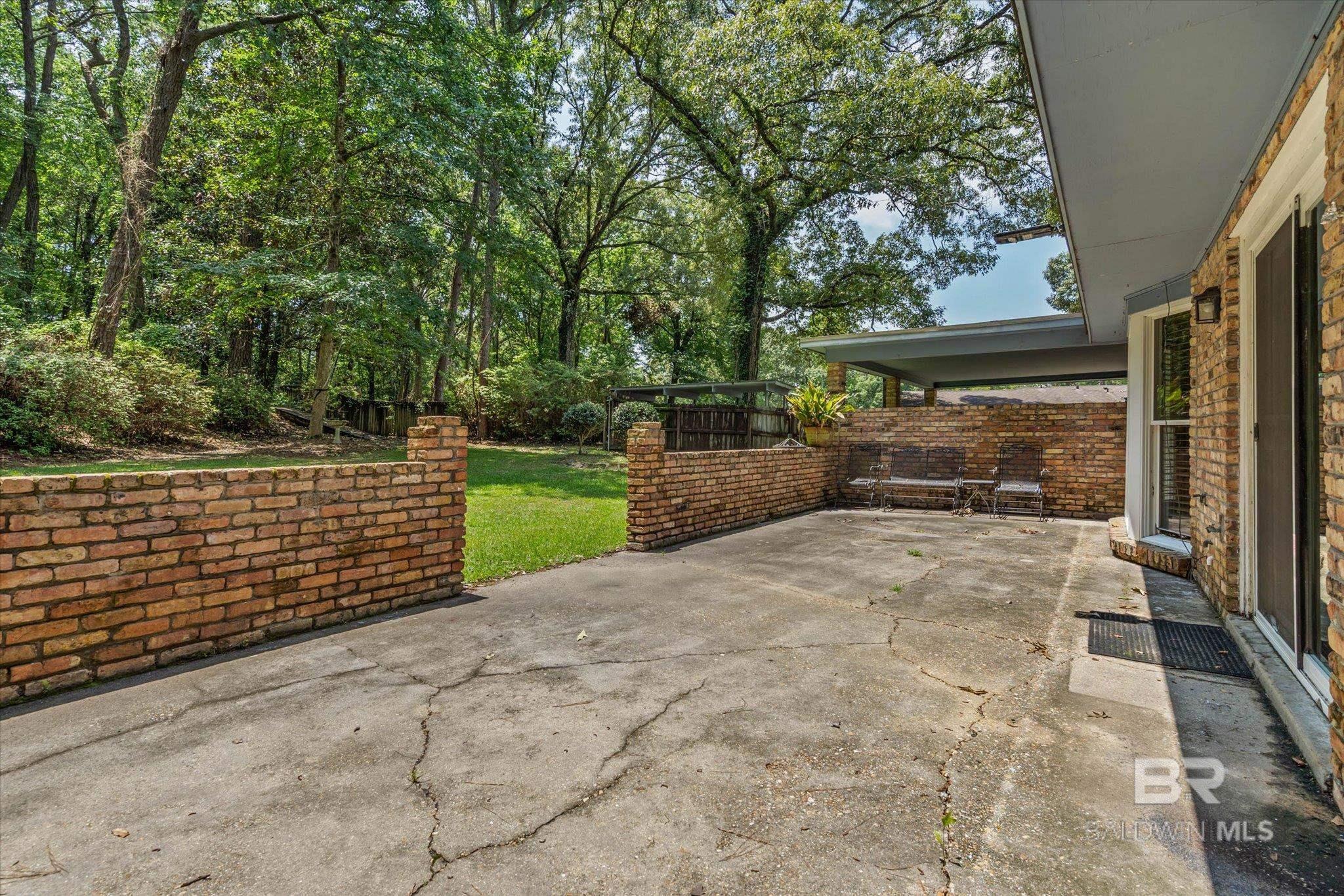 https://zimg.paragon.ice.com/ParagonImages/Property/PG/BCAR/398121/39/0/0/c1986e3530704598ad659f0a8b10bc75/7/fb66400d45fc1409efda2bfc545f5d8a/398121-09fc7a46-2865-47c4-b7cd-042d4927b34a.JPG