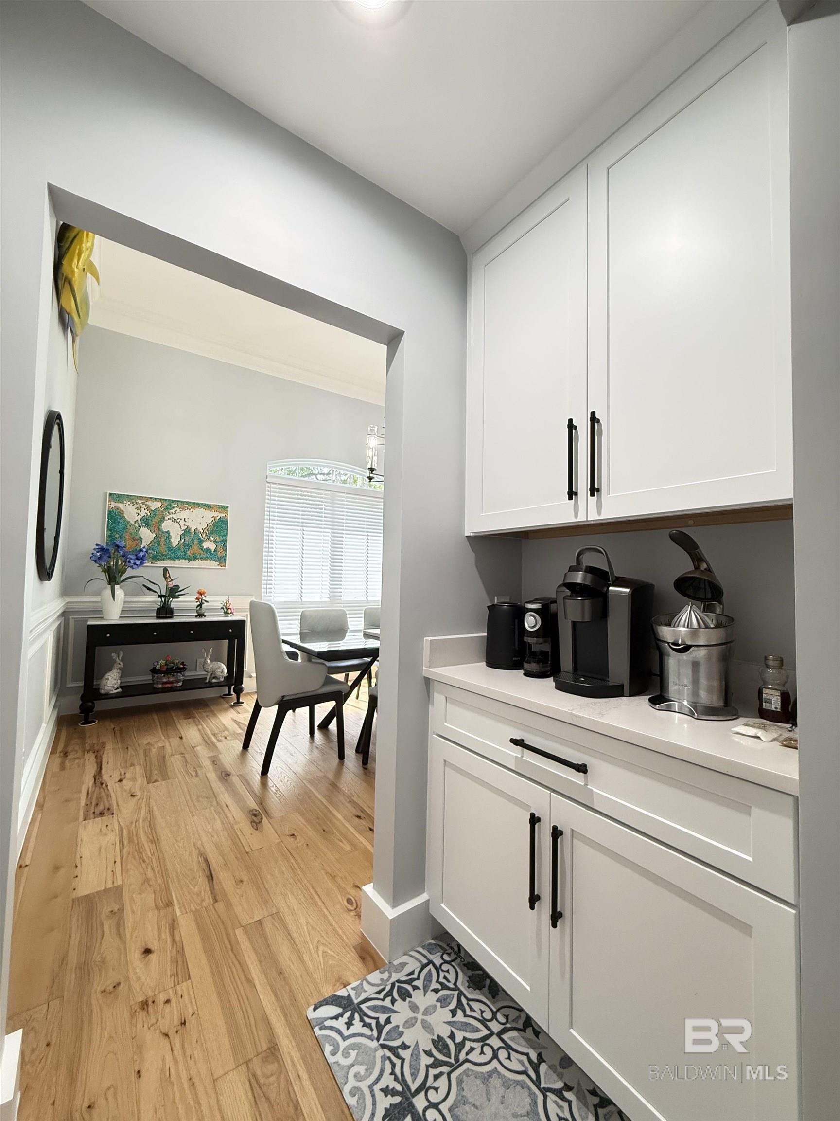 https://zimg.paragon.ice.com/ParagonImages/Property/PG/BCAR/398123/18/0/0/cbe4381f010cc47b9d56fd6640d99331/7/7a10c22af84a843d8793574d79cea7b4/398123-19c20a89-8f59-4bcc-86fe-e12e45a6160b.JPG